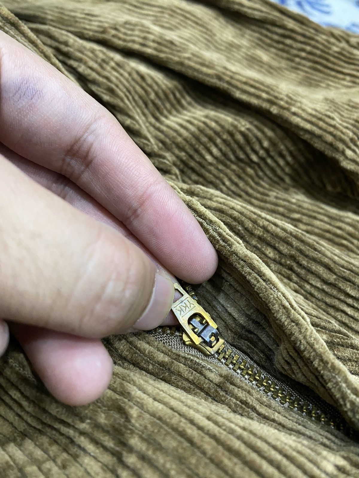 Polo Ralph Lauren Polo Ralph Lauren Multipocket Cargo Corduroy Wide Pants Size US 33 - 10 Thumbnail