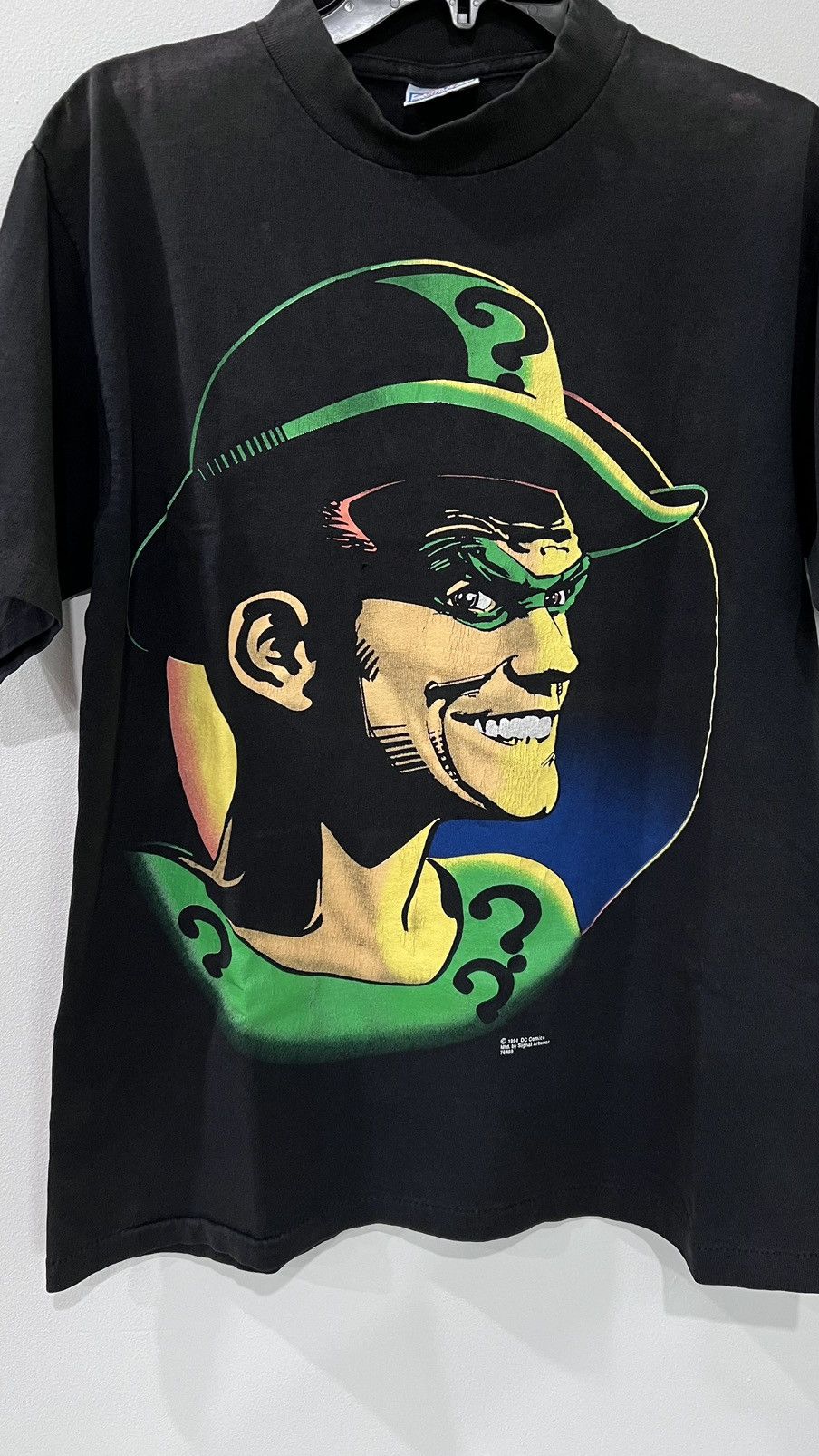 DC Comics × Vintage 1994 Jim Carrey Riddler Batman Forever tee Size Large Size US L / EU 52-54 / 3 - 5 Thumbnail