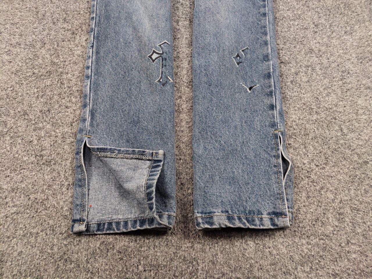 Handmade Vintage Custom Chrome Hearts Print Handmade Denim Jeans Size 28" / US 6 / IT 42 - 8 Thumbnail