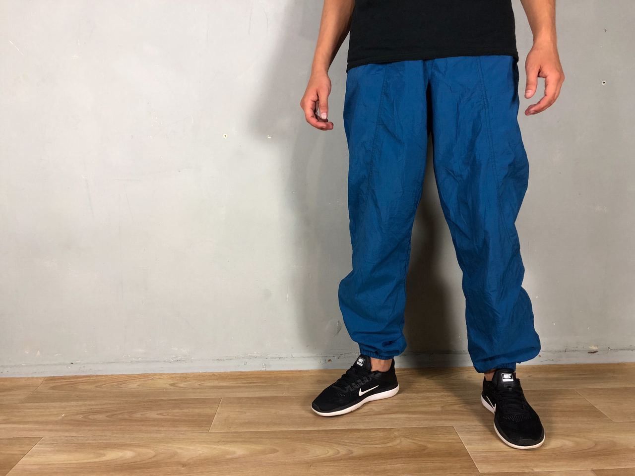 Adidas Adidas vintage streetwear nylon blue sweatpants Size US 34 / EU 50 - 2 Thumbnail