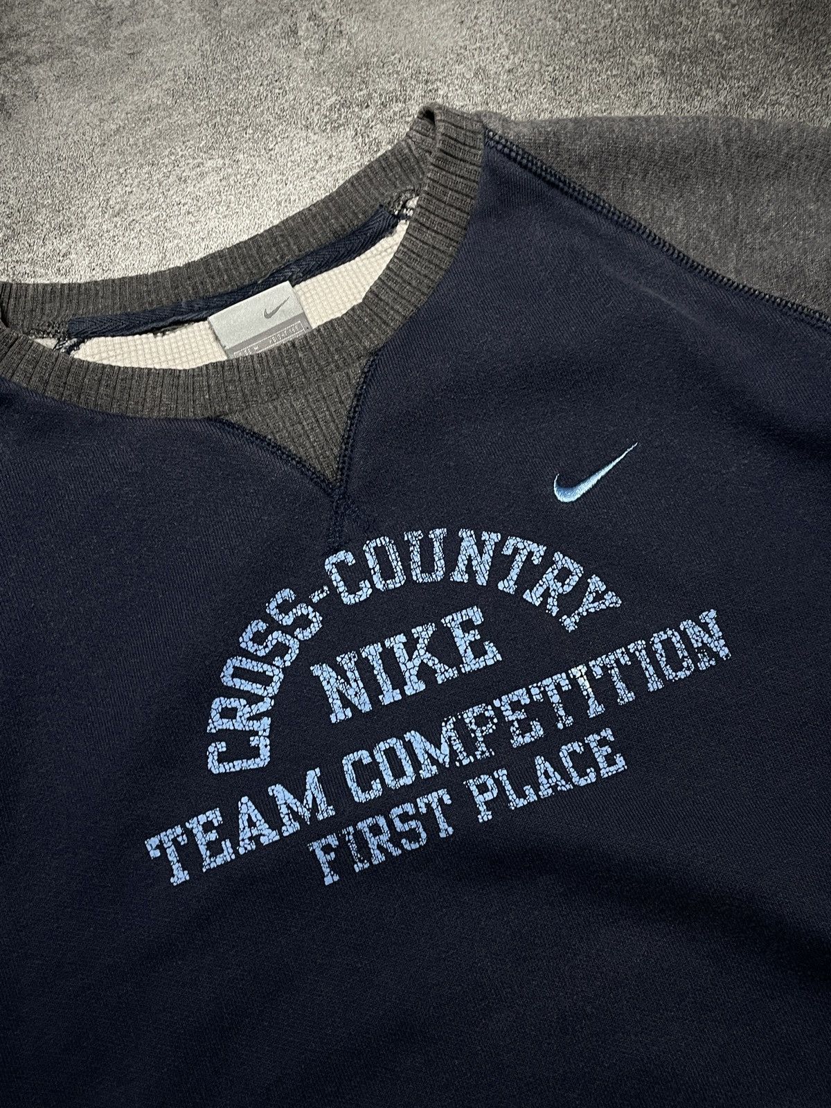 Nike 💥Offer💥Nike Vintage Y2K Sweatshirt Mini Logo Rare Boxy Size US S / EU 44-46 / 1 - 2 Thumbnail