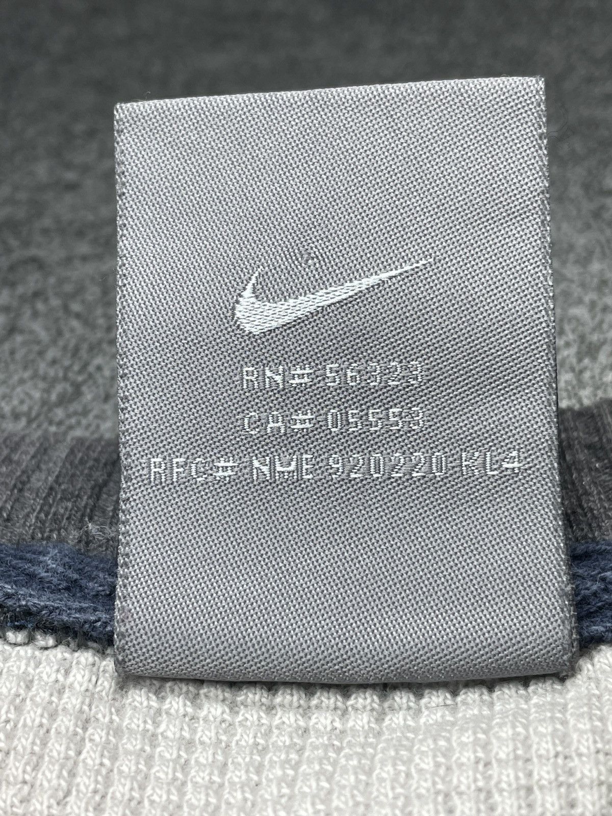 Nike 💥Offer💥Nike Vintage Y2K Sweatshirt Mini Logo Rare Boxy Size US S / EU 44-46 / 1 - 6 Thumbnail