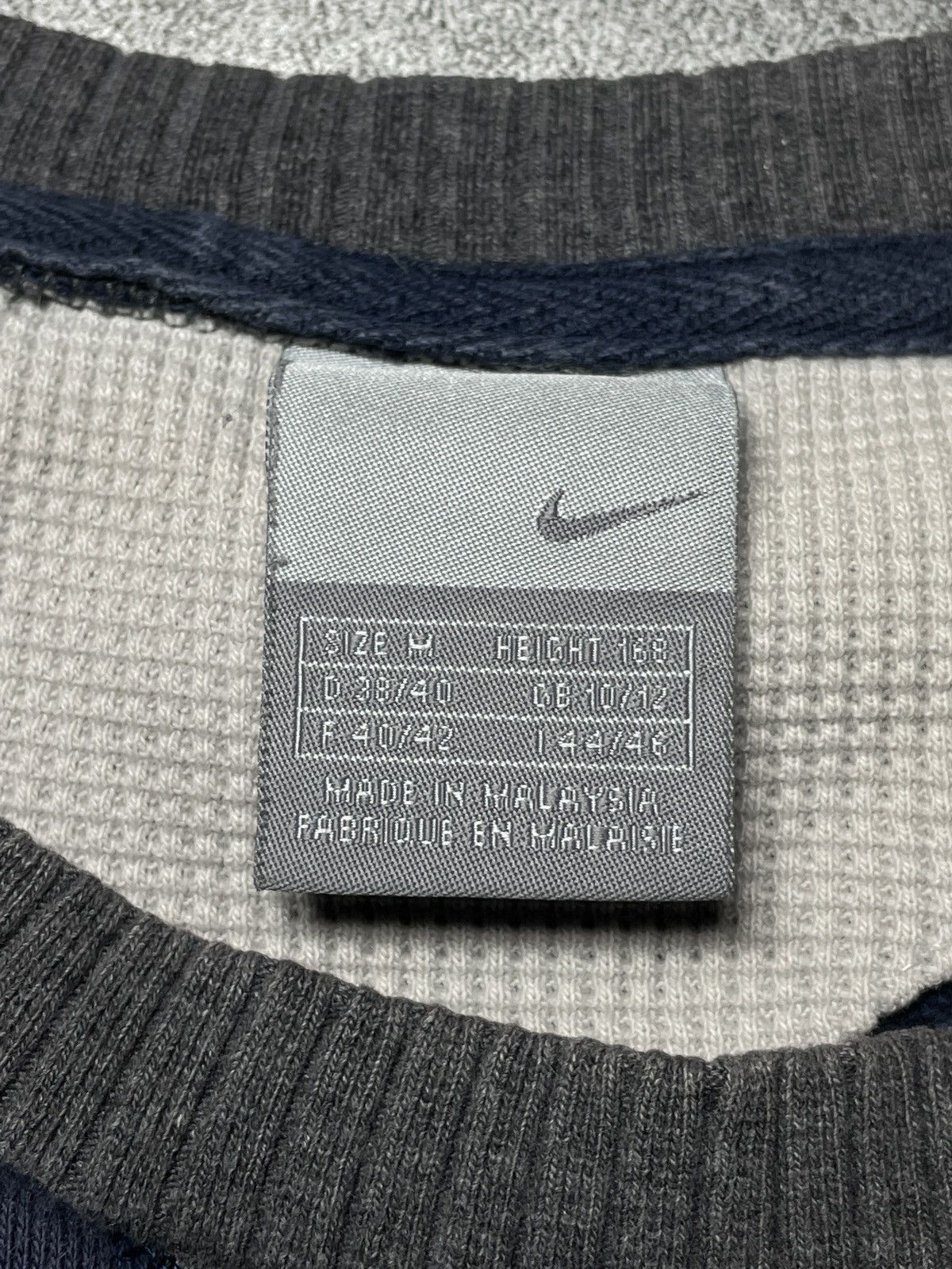 Nike 💥Offer💥Nike Vintage Y2K Sweatshirt Mini Logo Rare Boxy Size US S / EU 44-46 / 1 - 5 Thumbnail