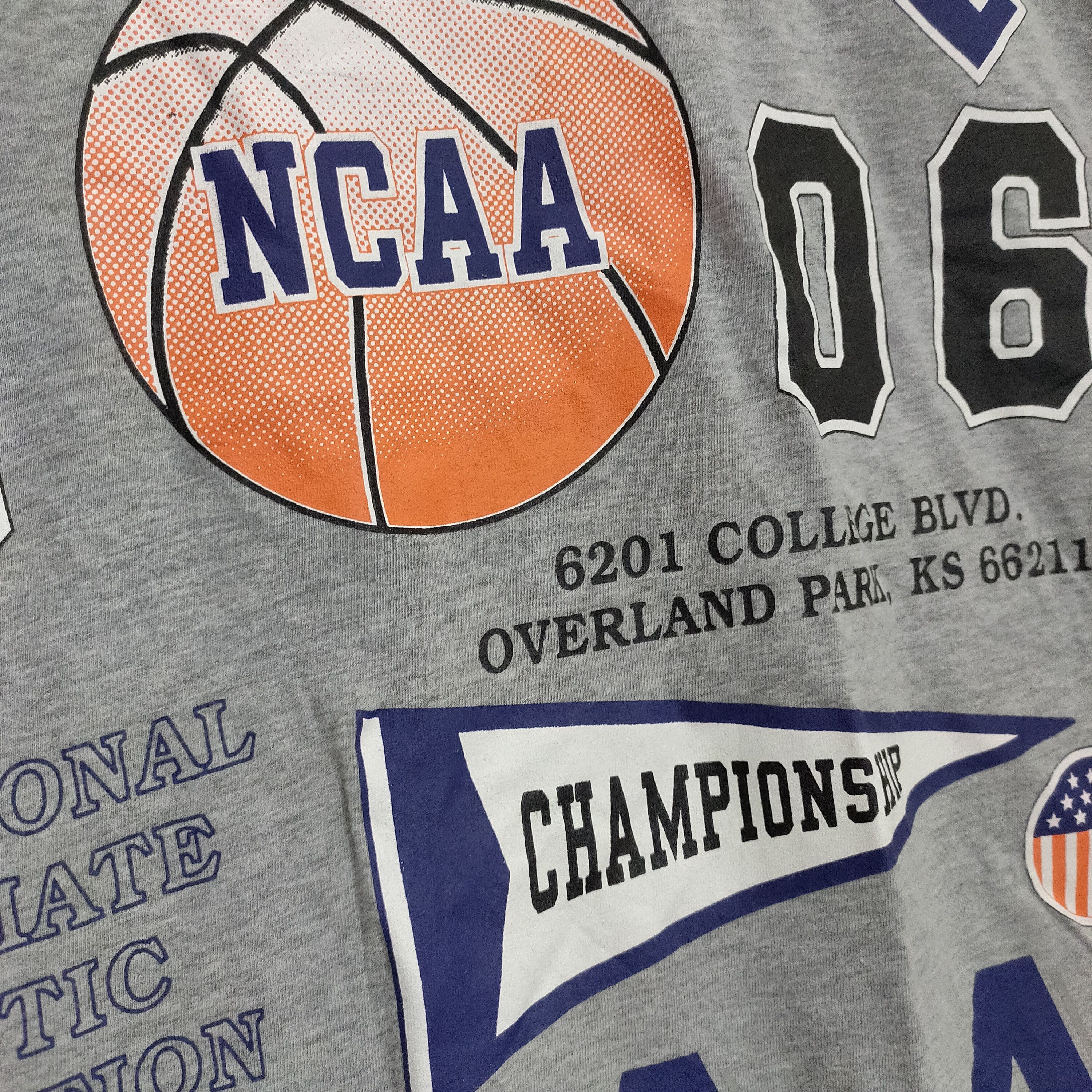 NCAA × Vintage 90s NCAA Basketball Championship Tee , Single stitch Size US M / EU 48-50 / 2 - 7 Thumbnail