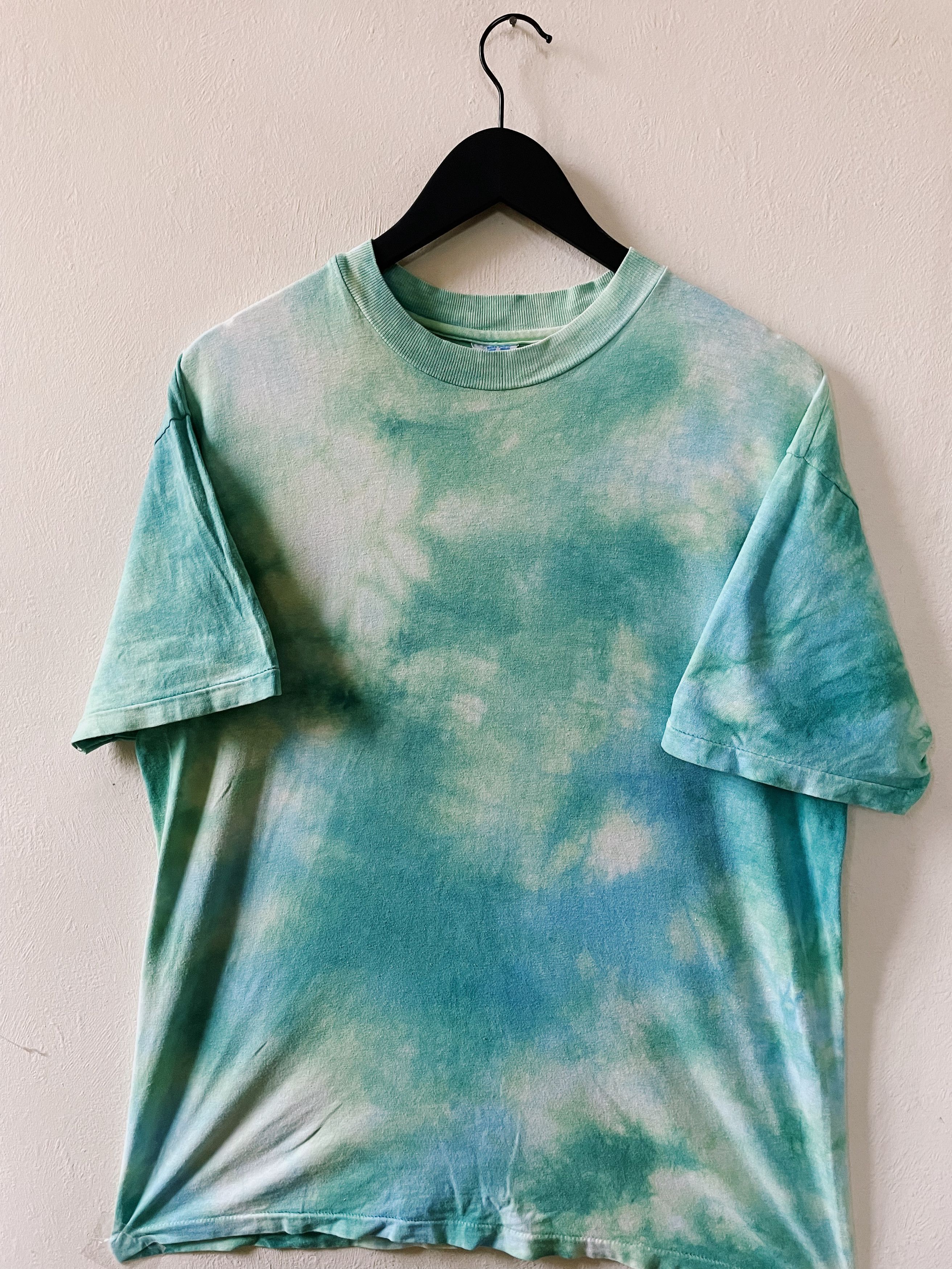 Hanes Vintage 90s Hanes Beefy-T Tie Dye T-shirt Green / Blue Size US L / EU 52-54 / 3 - 1 Thumbnail