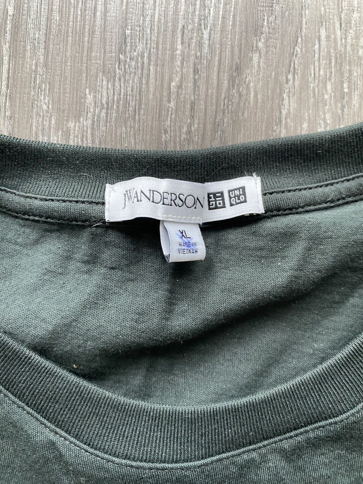 JW Anderson J.W Anderson Uniqlo Asymmetric T shirt Plain Tee Size US XL / EU 56 / 4 - 3 Thumbnail