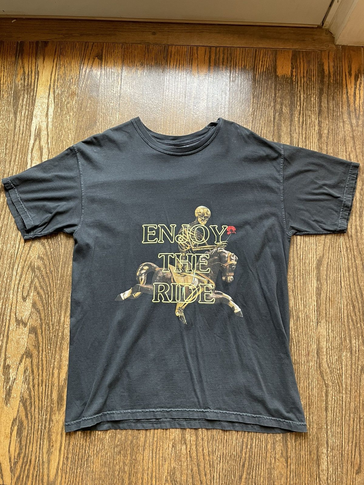 Rap Tees Travis Scott Enjoy The Ride Glow Tee Size US L / EU 52-54 / 3 - 1 Thumbnail