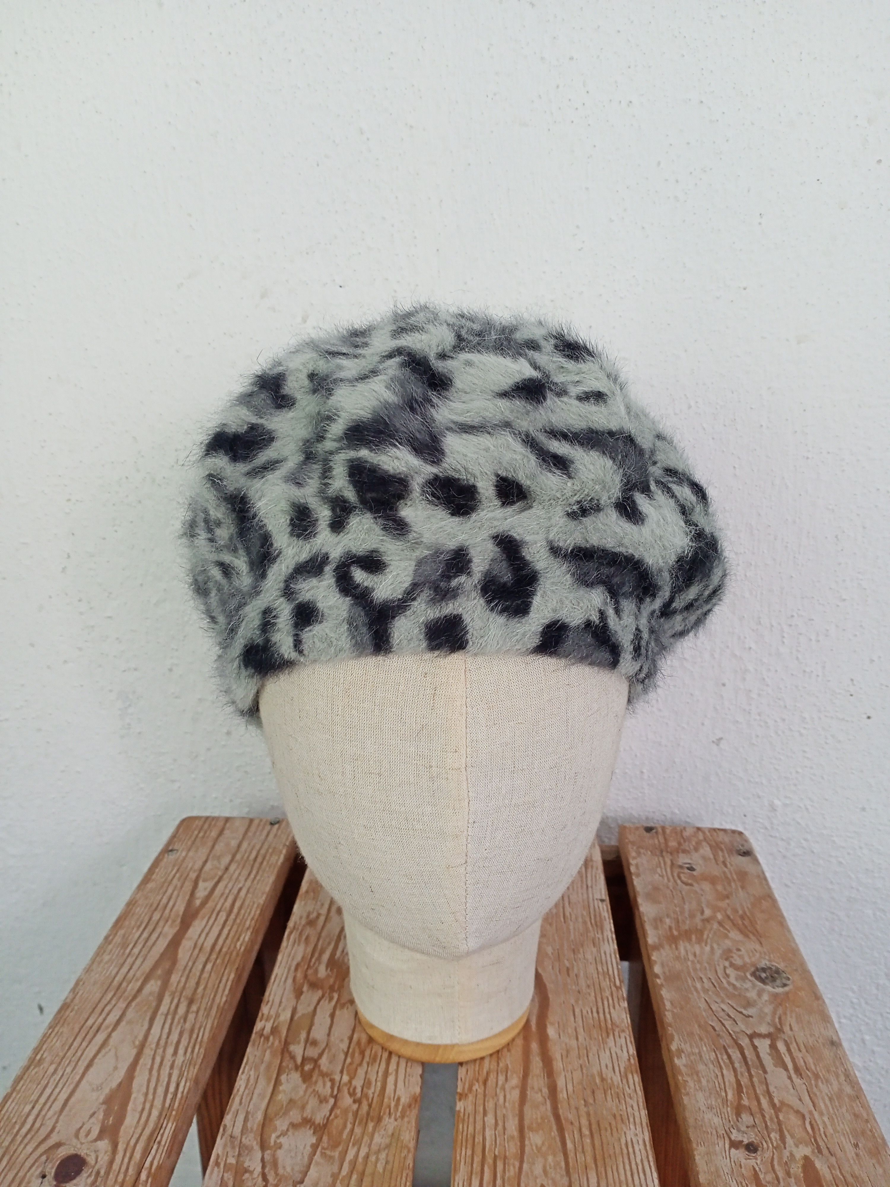 Japanese Brand Leopard France Beret Hat Size ONE SIZE - 1 Thumbnail