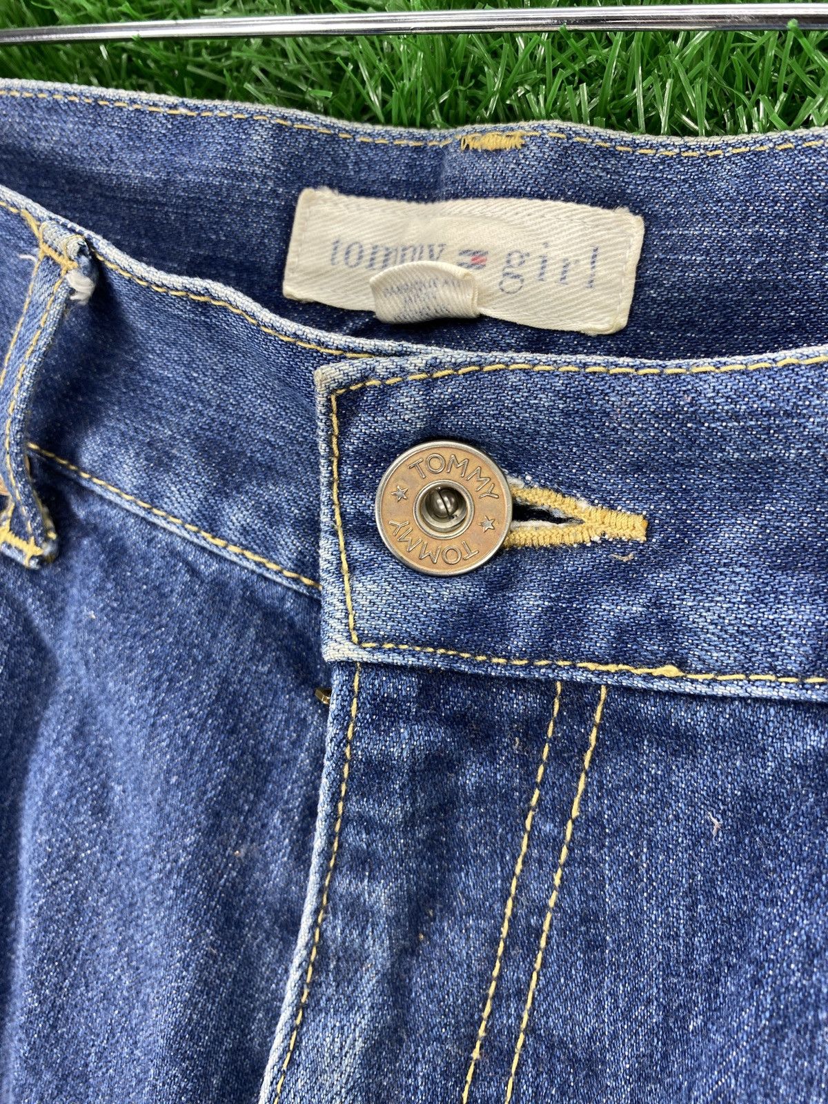 Tommy Hilfiger × Tommy Jeans × Vintage Vintage Tommy Jeans Dark Blue Denim Jeans Hilfiger Size 32" / US 10 / IT 46 - 9 Thumbnail
