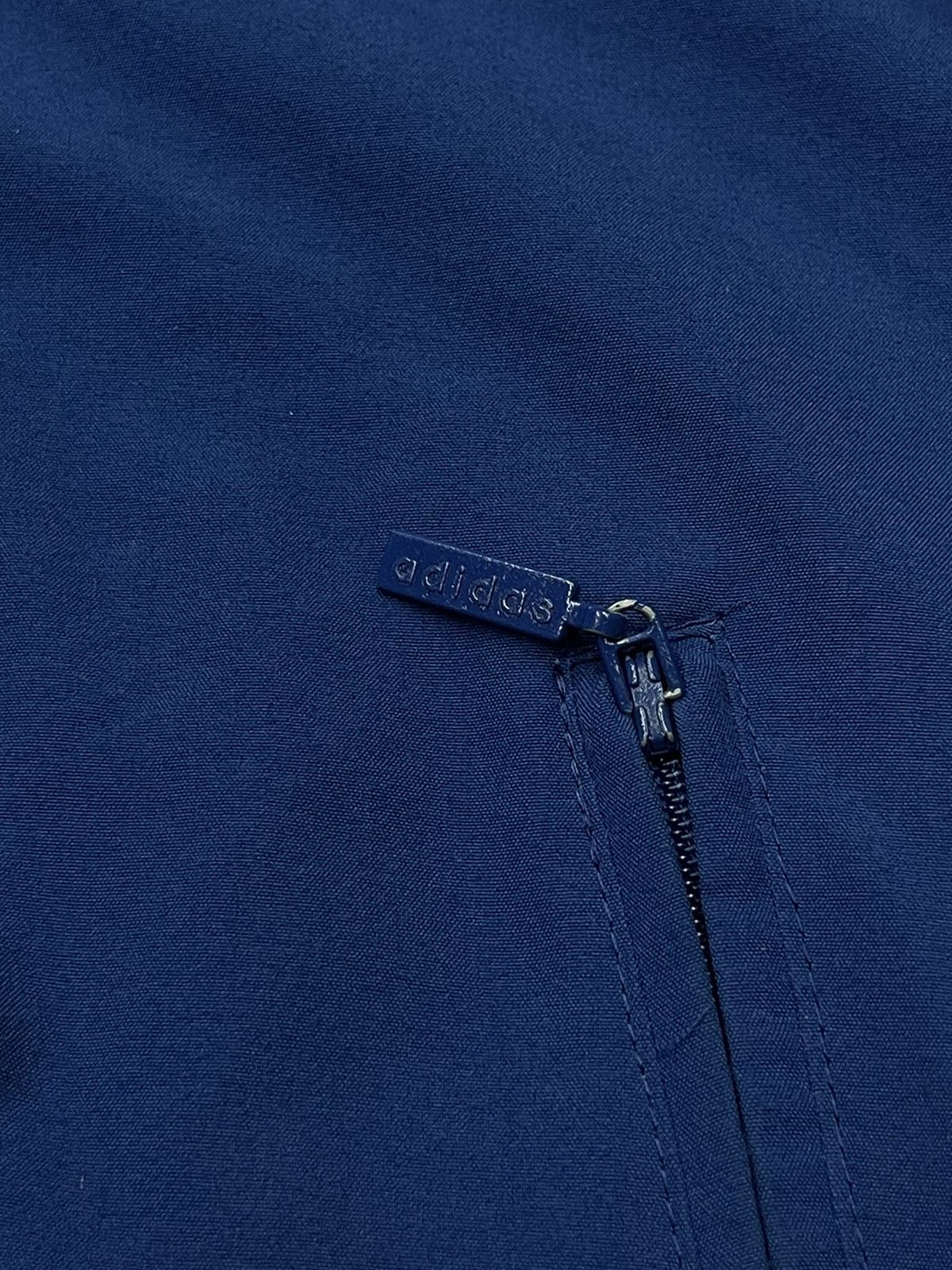 Vintage 96’s Adidas Light Jacket Big Logo Y2K