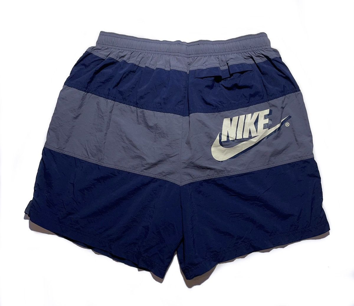 Vintage Nike Big Logo Vintage Shorts Size US 36 / EU 52 - 1 Thumbnail