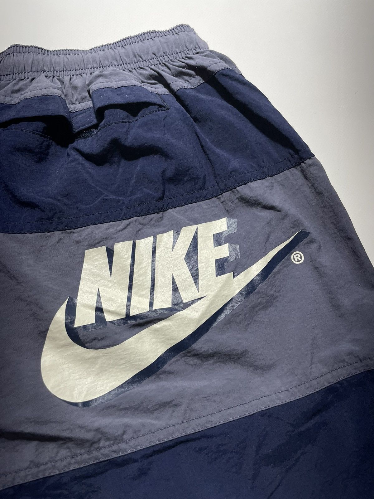 Vintage Nike Big Logo Vintage Shorts Size US 36 / EU 52 - 3 Thumbnail