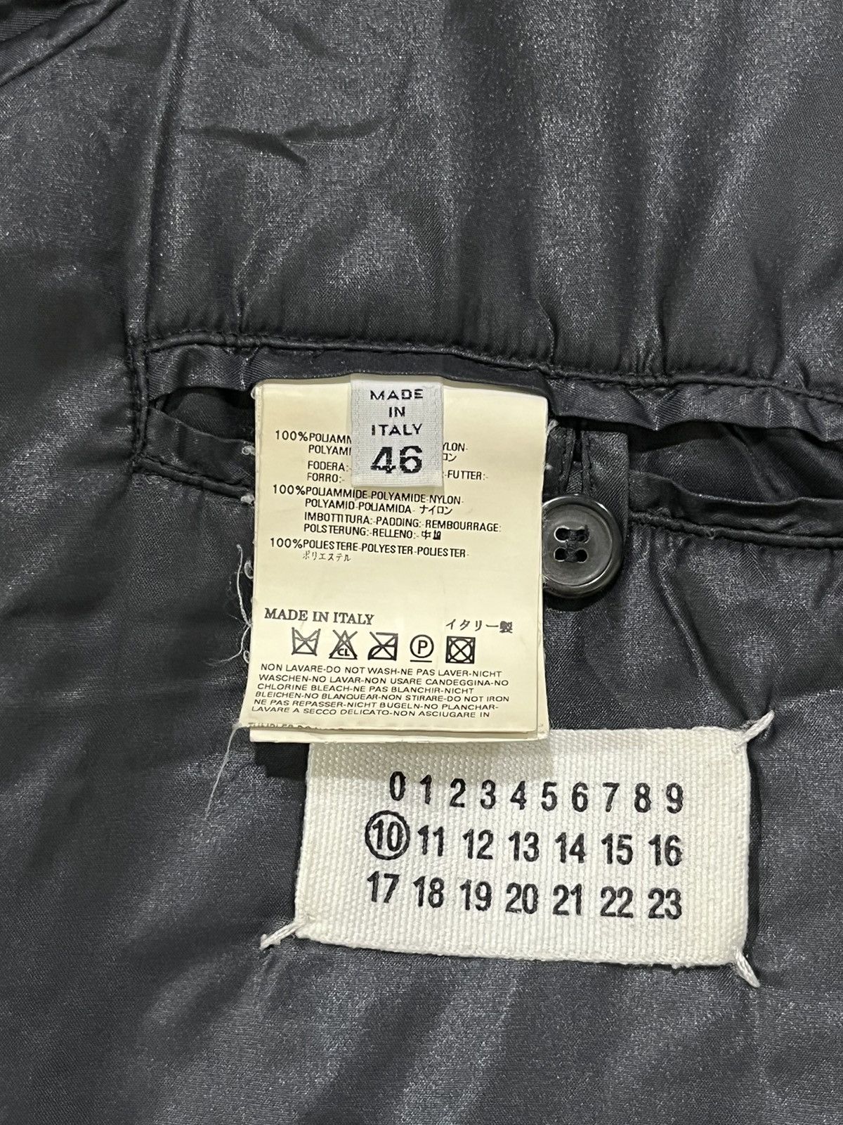 Maison Margiela Maison Martin Margiela Size US S / EU 44-46 / 1 - 5 Thumbnail