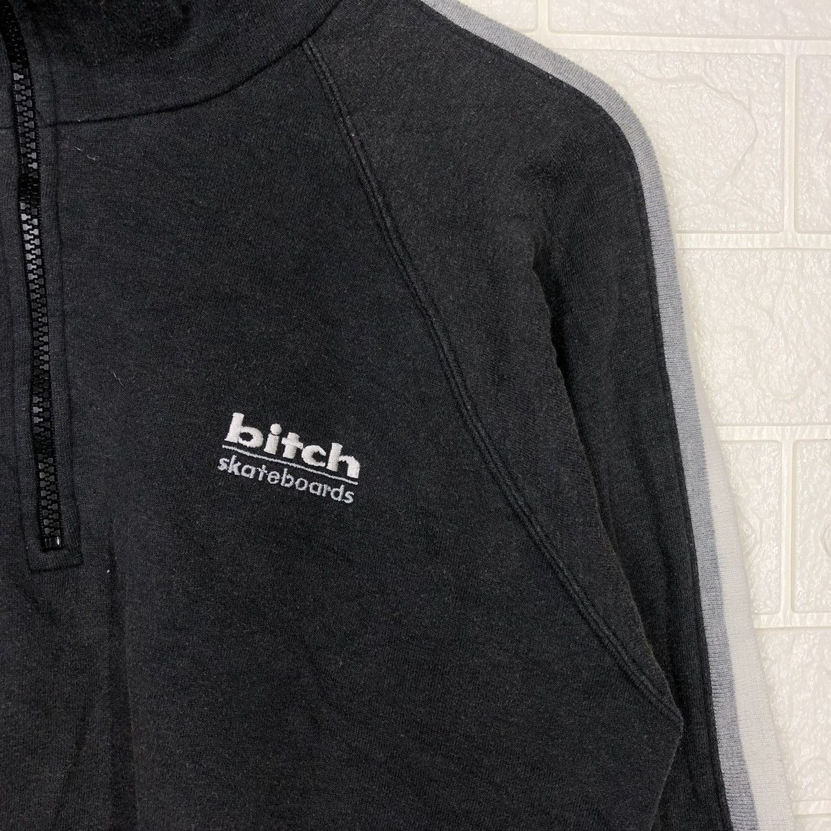 Santa Cruz Skateboards × Vintage Vintage Bitch Skateboard Sweatshirt Half Zip Size US M / EU 48-50 / 2 - 3 Thumbnail
