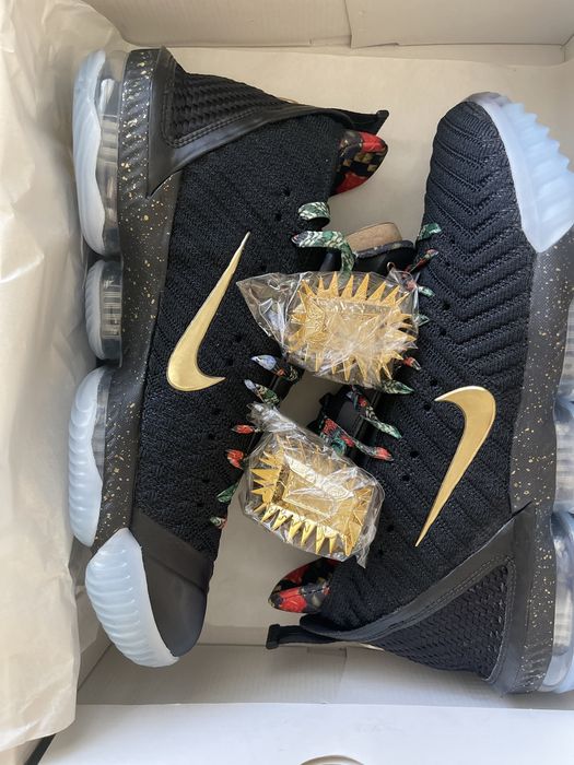 nike lebron 16 king's throne