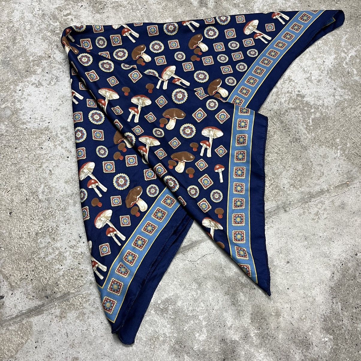 LSDworldpeace SHROOMS BABUSHKA SILK SCARF 1990s 4263 Size ONE SIZE - 1 Thumbnail