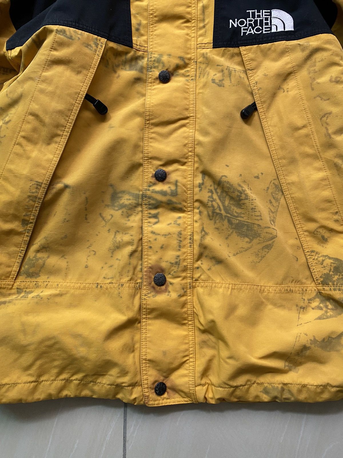 Goretex ❌Grail❌ The North Face paint Jacket Robot design rare Size US M / EU 48-50 / 2 - 22 Thumbnail