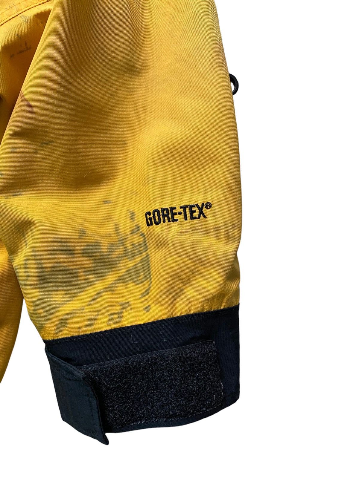Goretex ❌Grail❌ The North Face paint Jacket Robot design rare Size US M / EU 48-50 / 2 - 15 Thumbnail