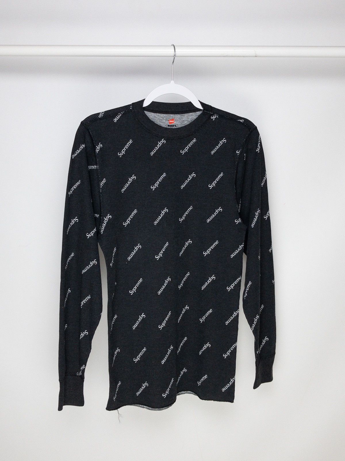 Hanes × Supreme Supreme Hanes monogram long sleeve Size US M / EU 48-50 / 2 - 1 Thumbnail