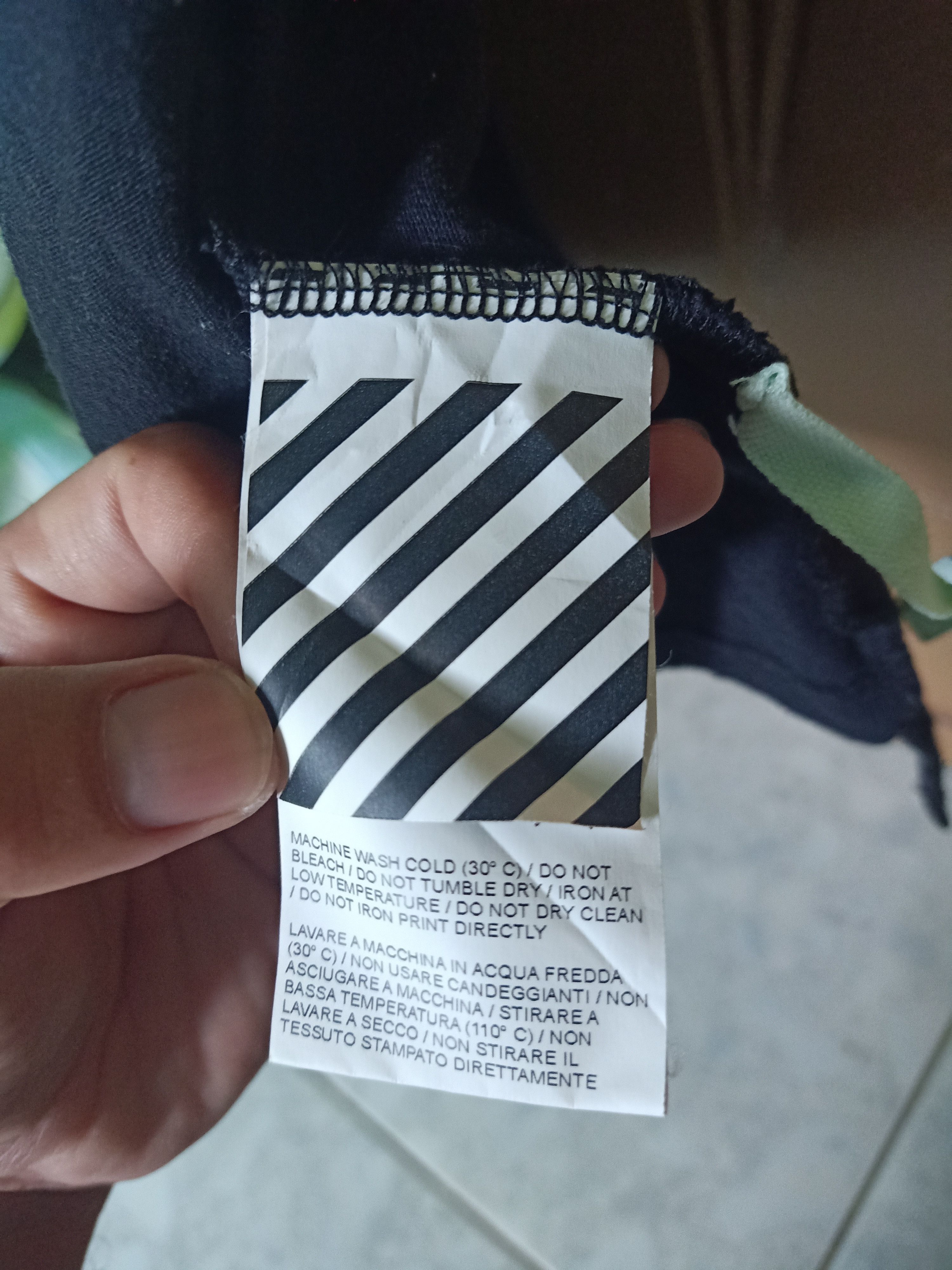 Off-White Rare design Off-White Barricade Tape Size US XS / EU 42 / 0 - 10 Thumbnail