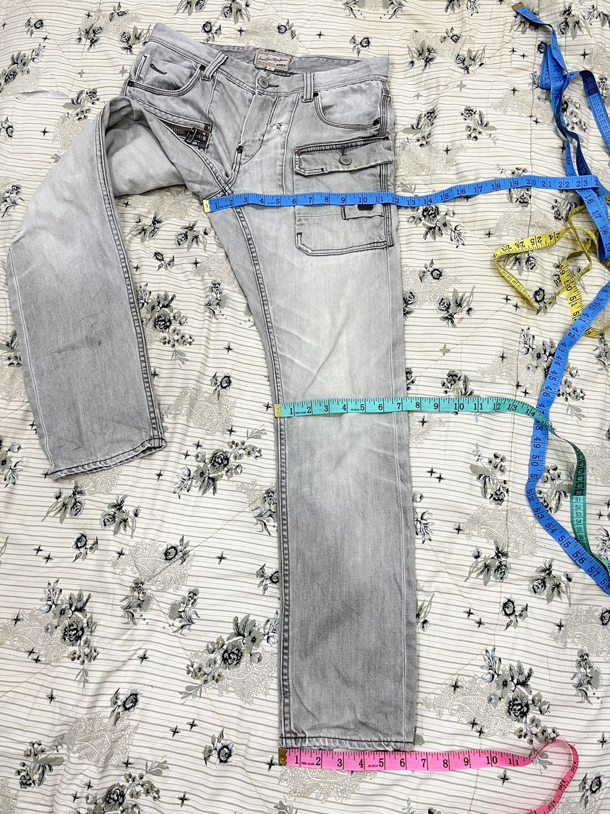 (Cc). AVIREX HYPEBEAST MULTI POCKET PANTS Casual Pants