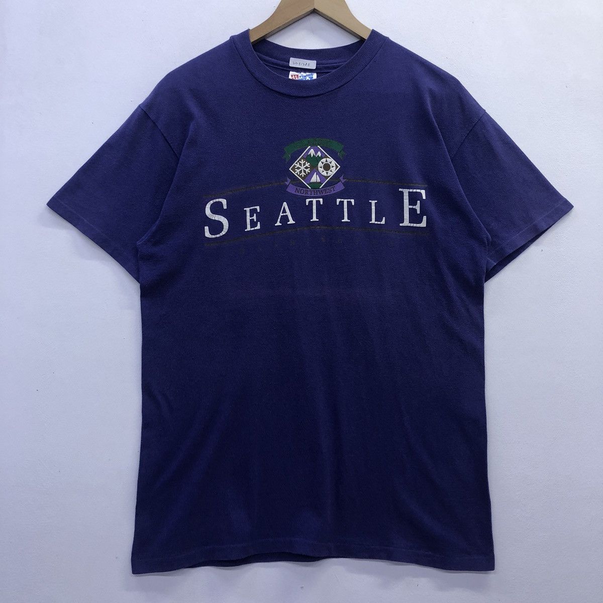 ‘Seattle Washington Classic Northwest Vintage T-shirt