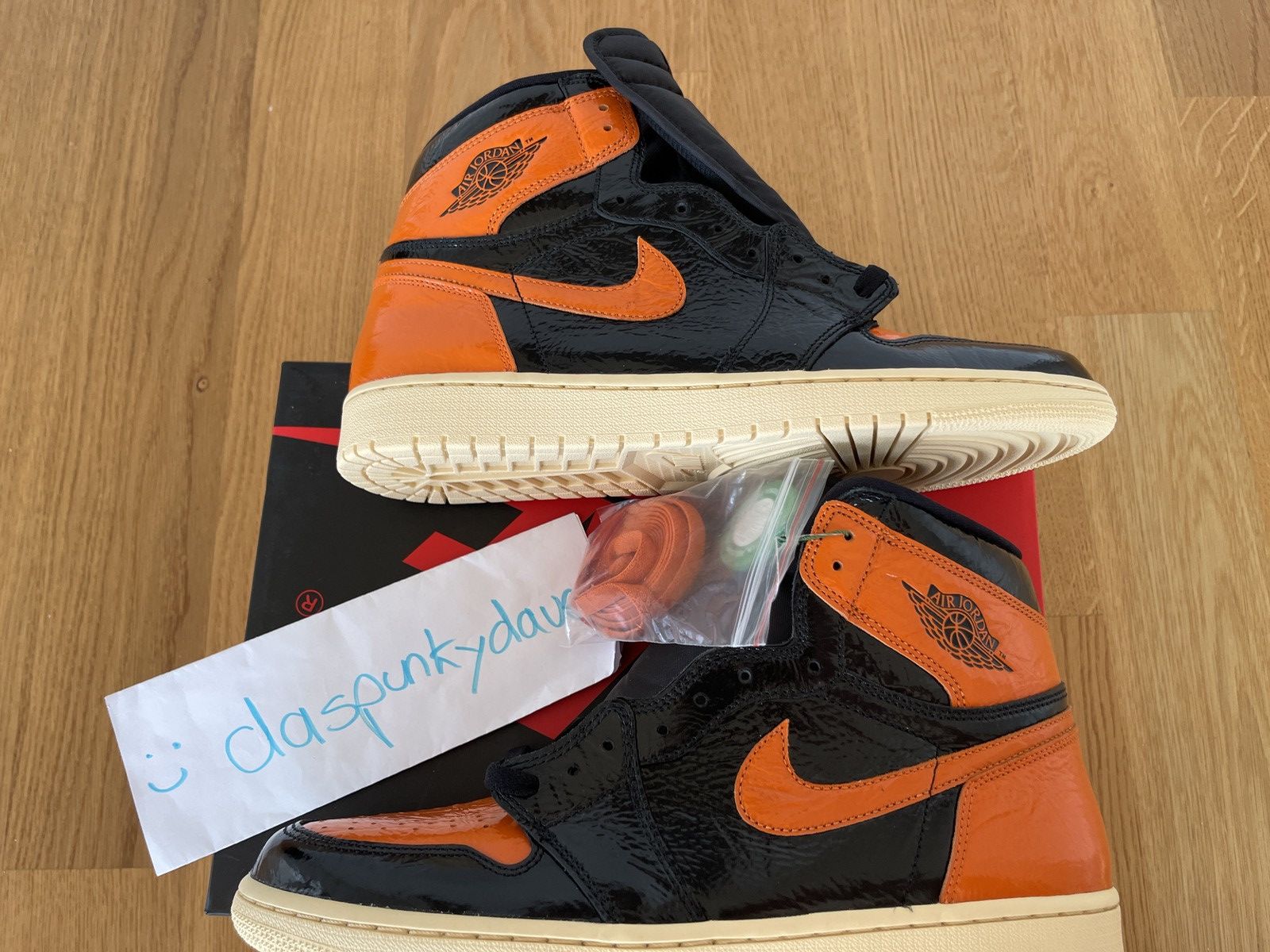 Jordan Brand Nike Air Jordan 1 Retro High OG Size US 12 / EU 45 - 5 Thumbnail