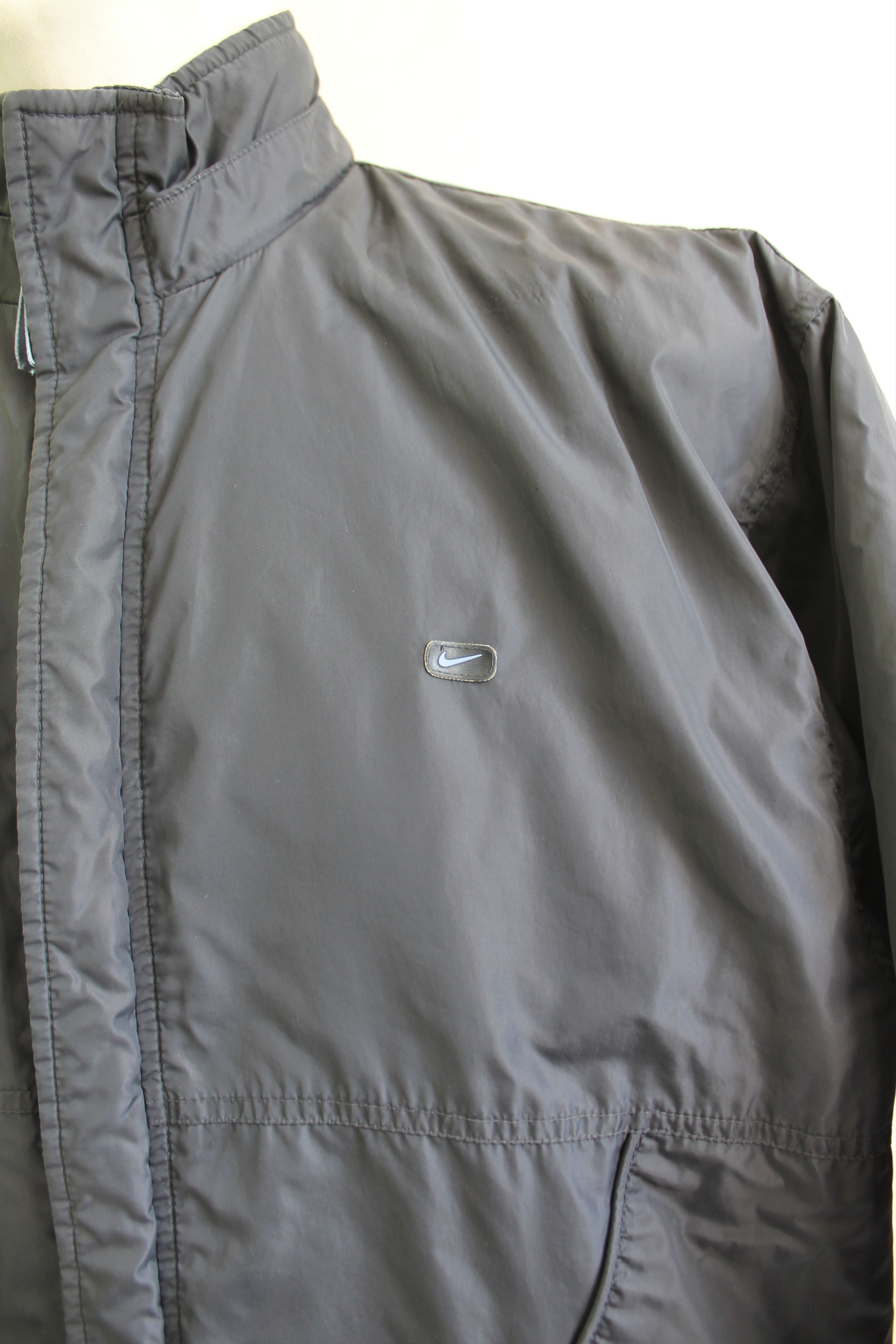 Nike 90's Nike vintage swoosh padded jacket gray y2k Size US L / EU 52-54 / 3 - 4 Thumbnail