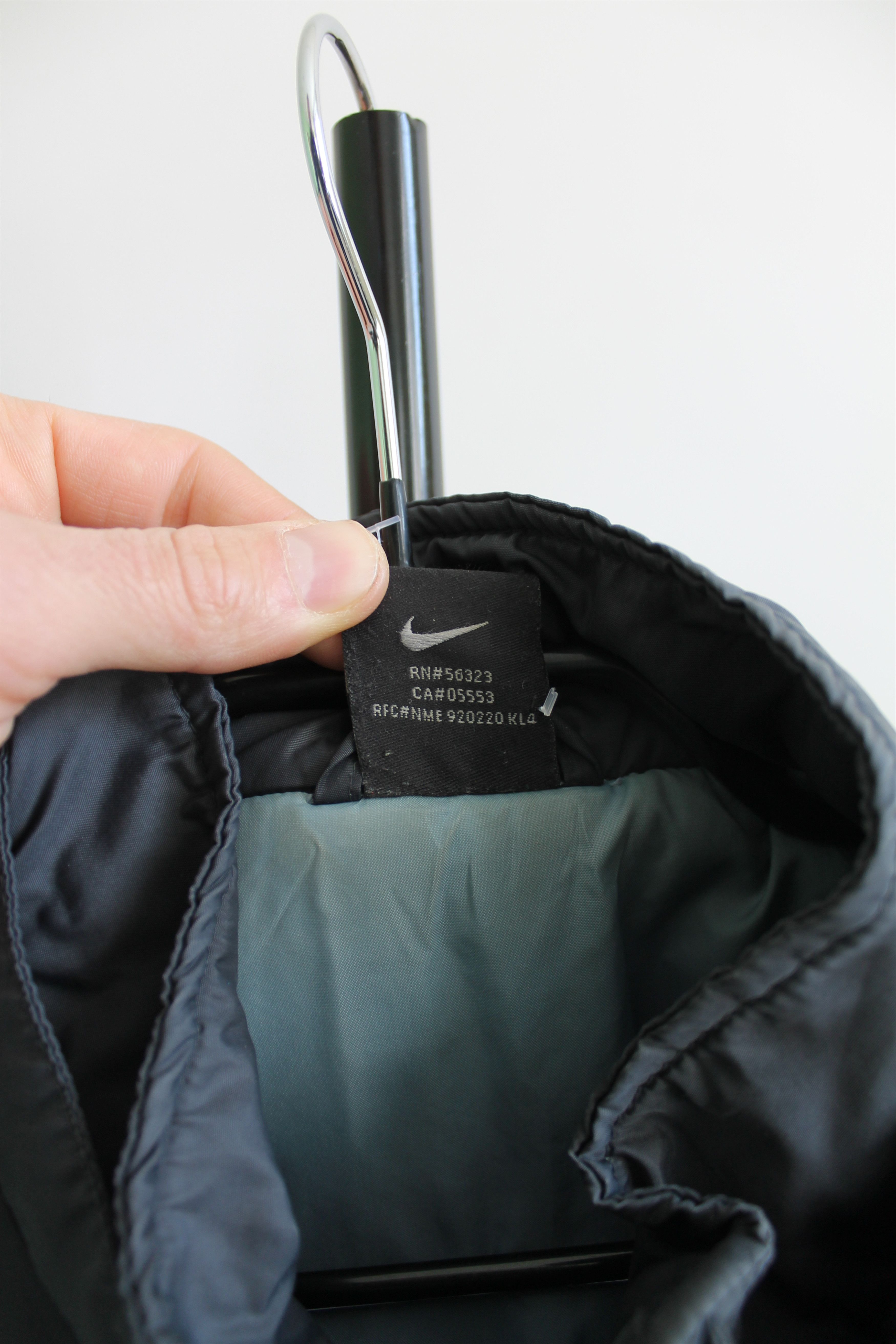 Nike 90's Nike vintage swoosh padded jacket gray y2k Size US L / EU 52-54 / 3 - 13 Thumbnail