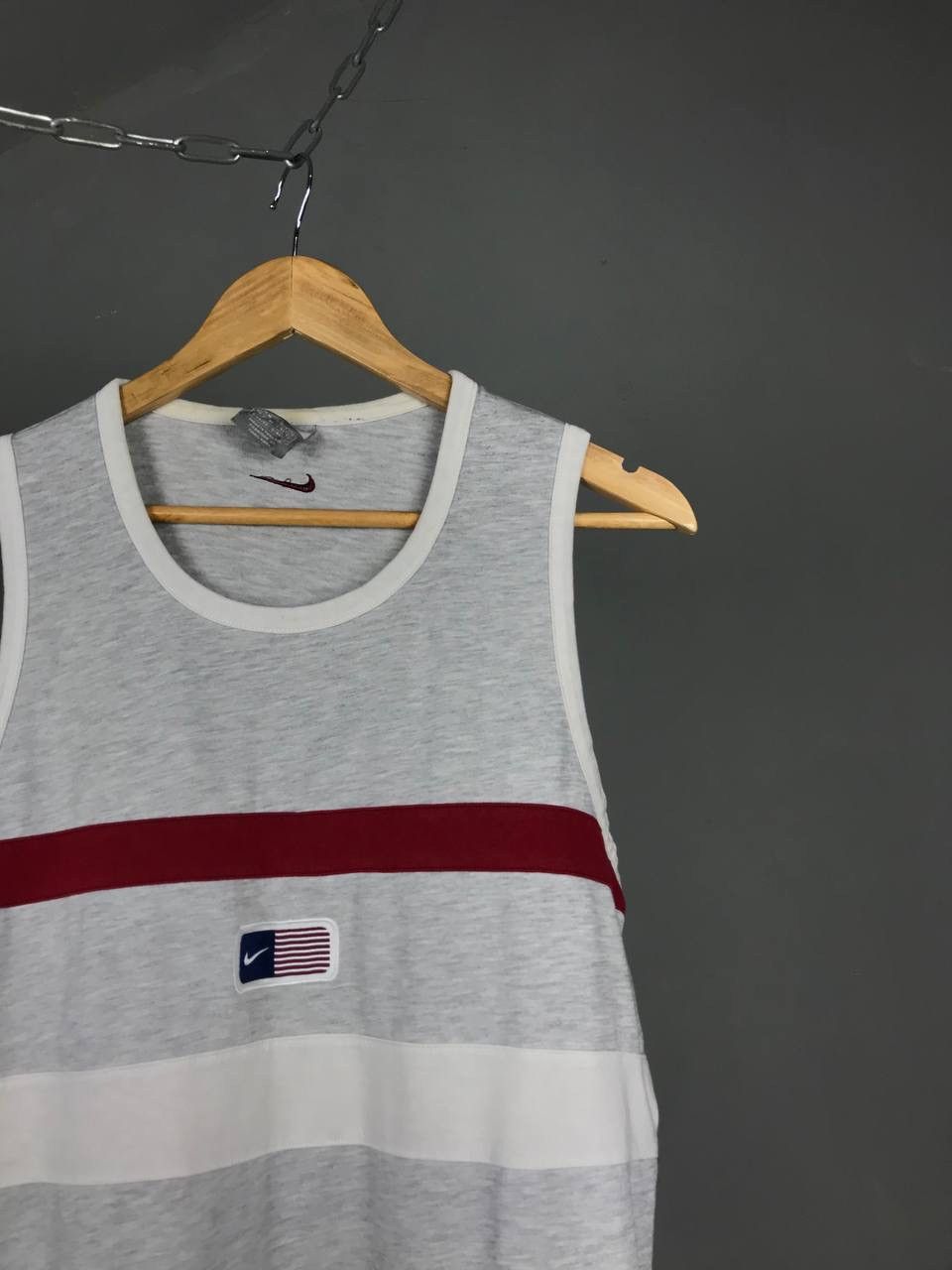 Nike Nike USA swoosh streetwear vintage center logo tee Size US M / EU 48-50 / 2 - 2 Thumbnail