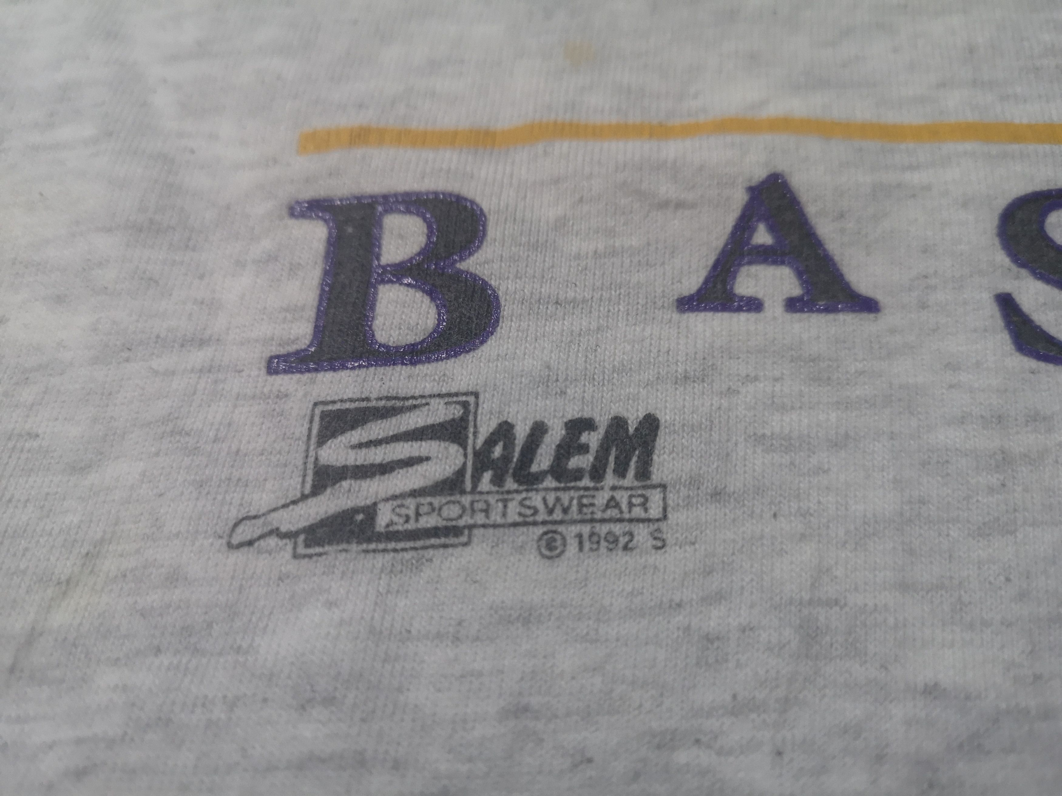 NBA × Salem Sportswear × Vintage Vintage Lakers Basketball Size US M / EU 48-50 / 2 - 8 Thumbnail