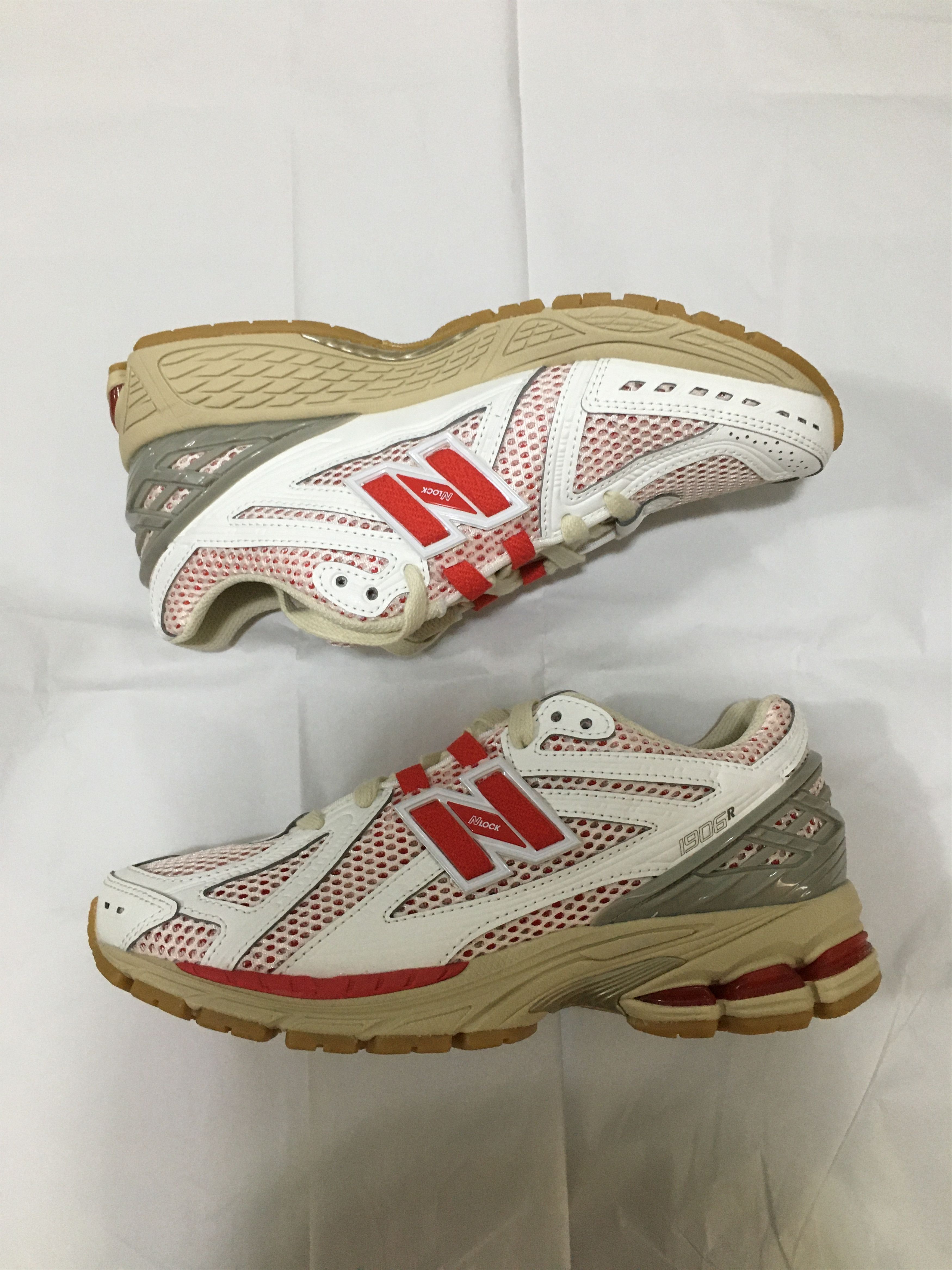 New Balance 1906R White / Scarlet / Cream Size US 8 / IT 38 - 4 Thumbnail