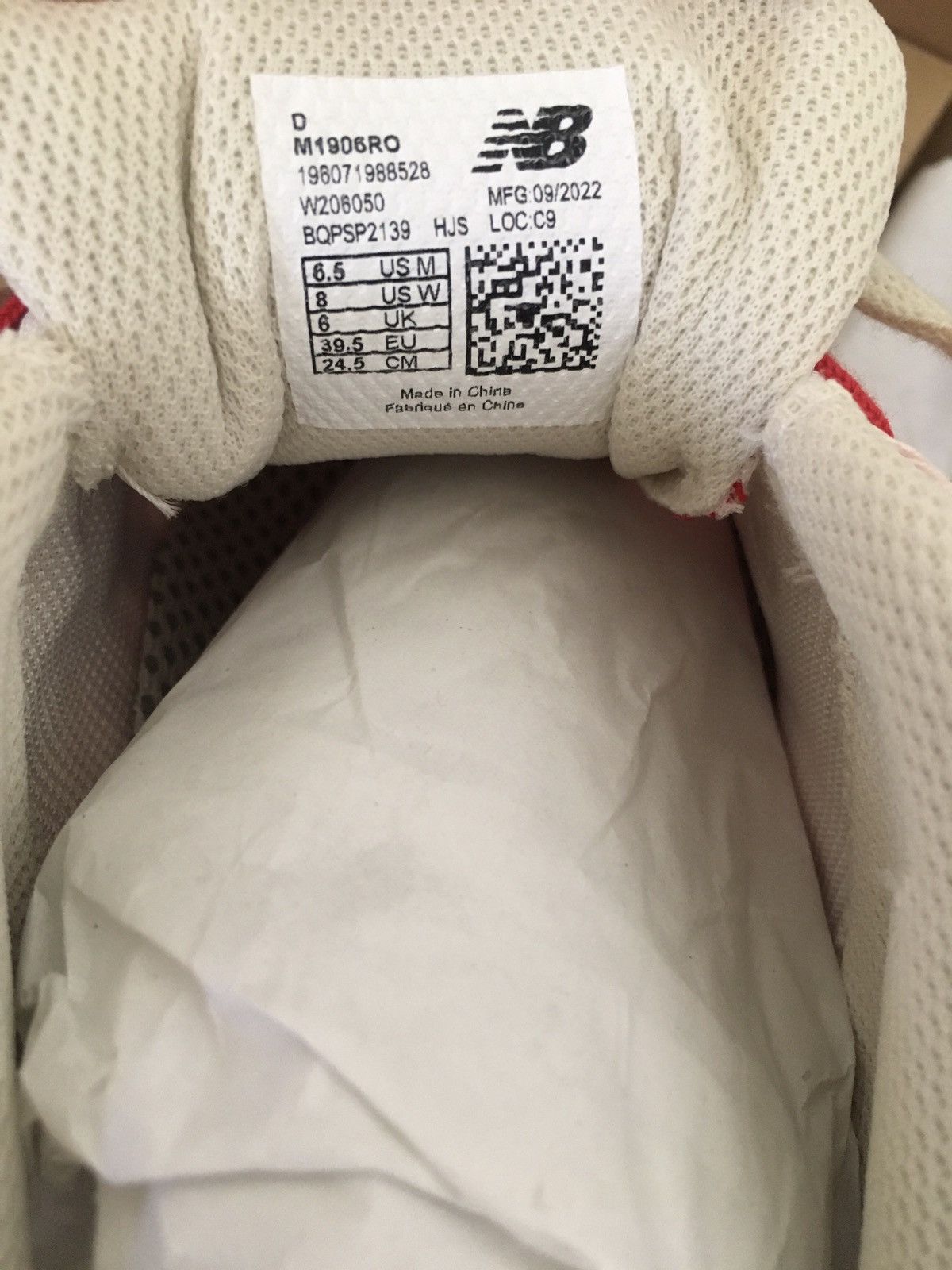 New Balance 1906R White / Scarlet / Cream Size US 8 / IT 38 - 8 Thumbnail