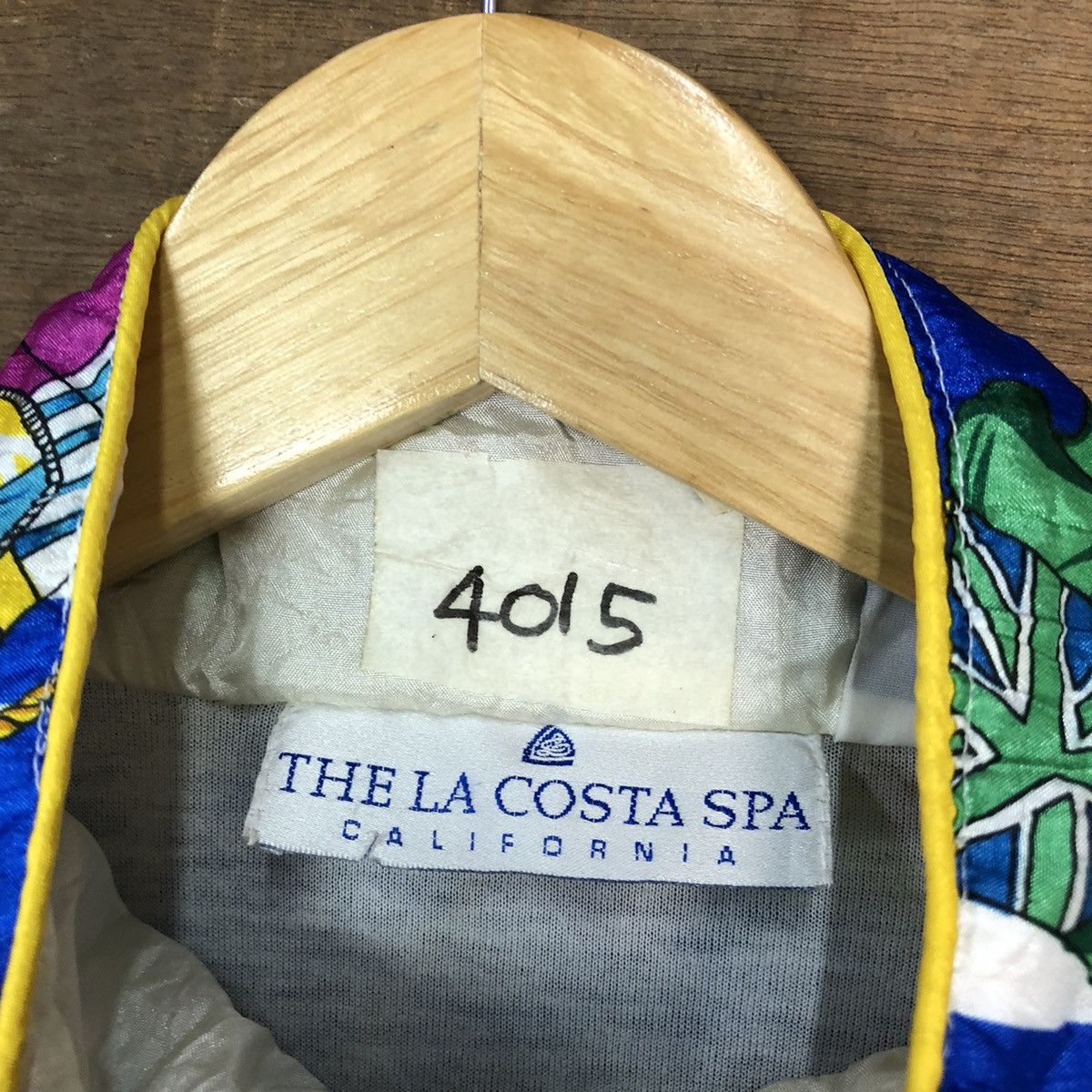 Vintage The La Costa Spa art White Jacket windbreaker #4015 Size US XL / EU 56 / 4 - 7 Thumbnail
