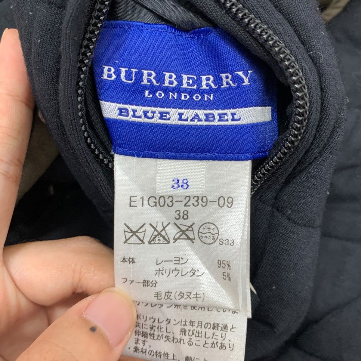 Burberry Vintage Burberry Of London Reversible PufferVest Down Jacket Size US XS / EU 42 / 0 - 8 Thumbnail