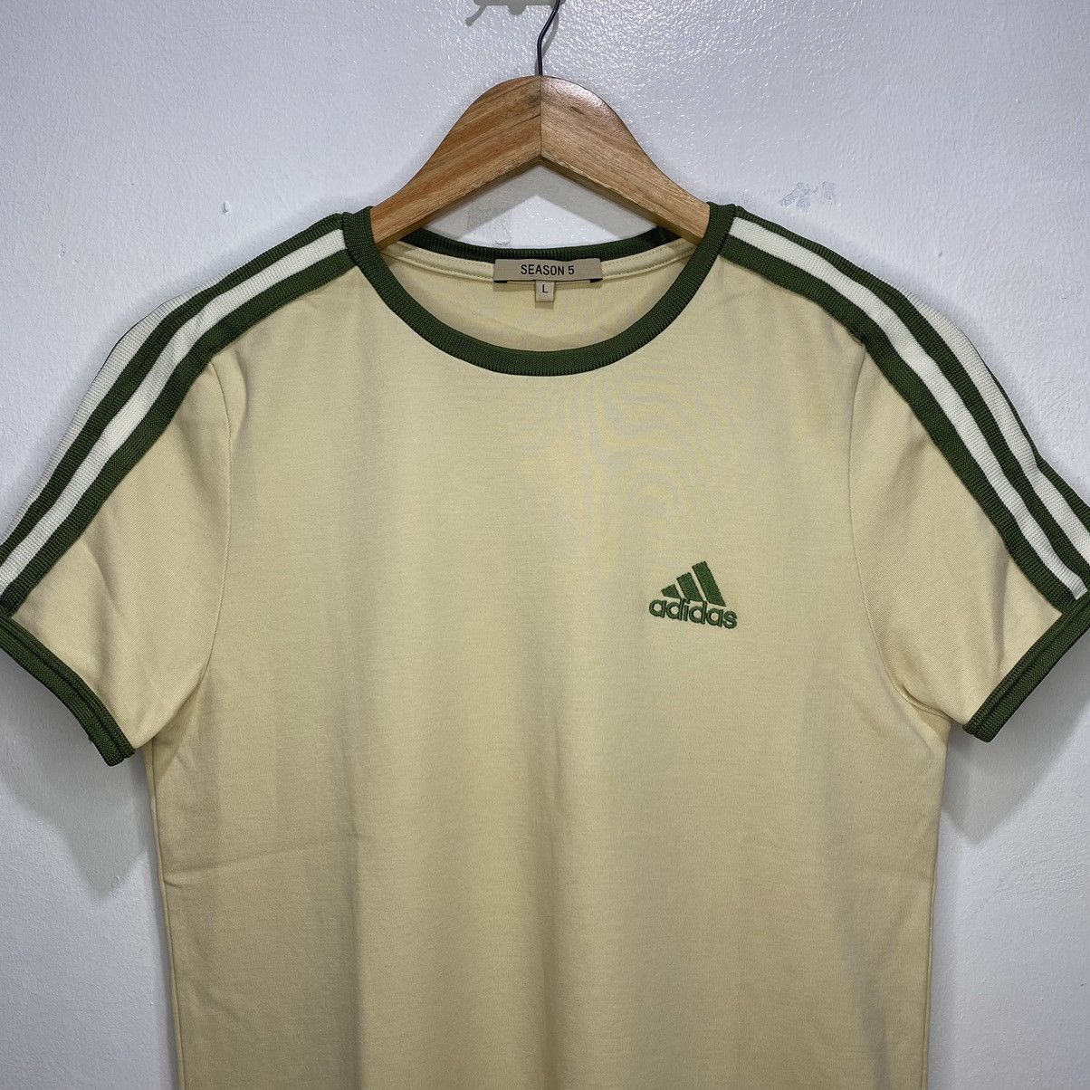 Yeezy Kanye West Season 5 - Adidas - Baby Tee Size L / US 10 / IT 46 - 4 Thumbnail