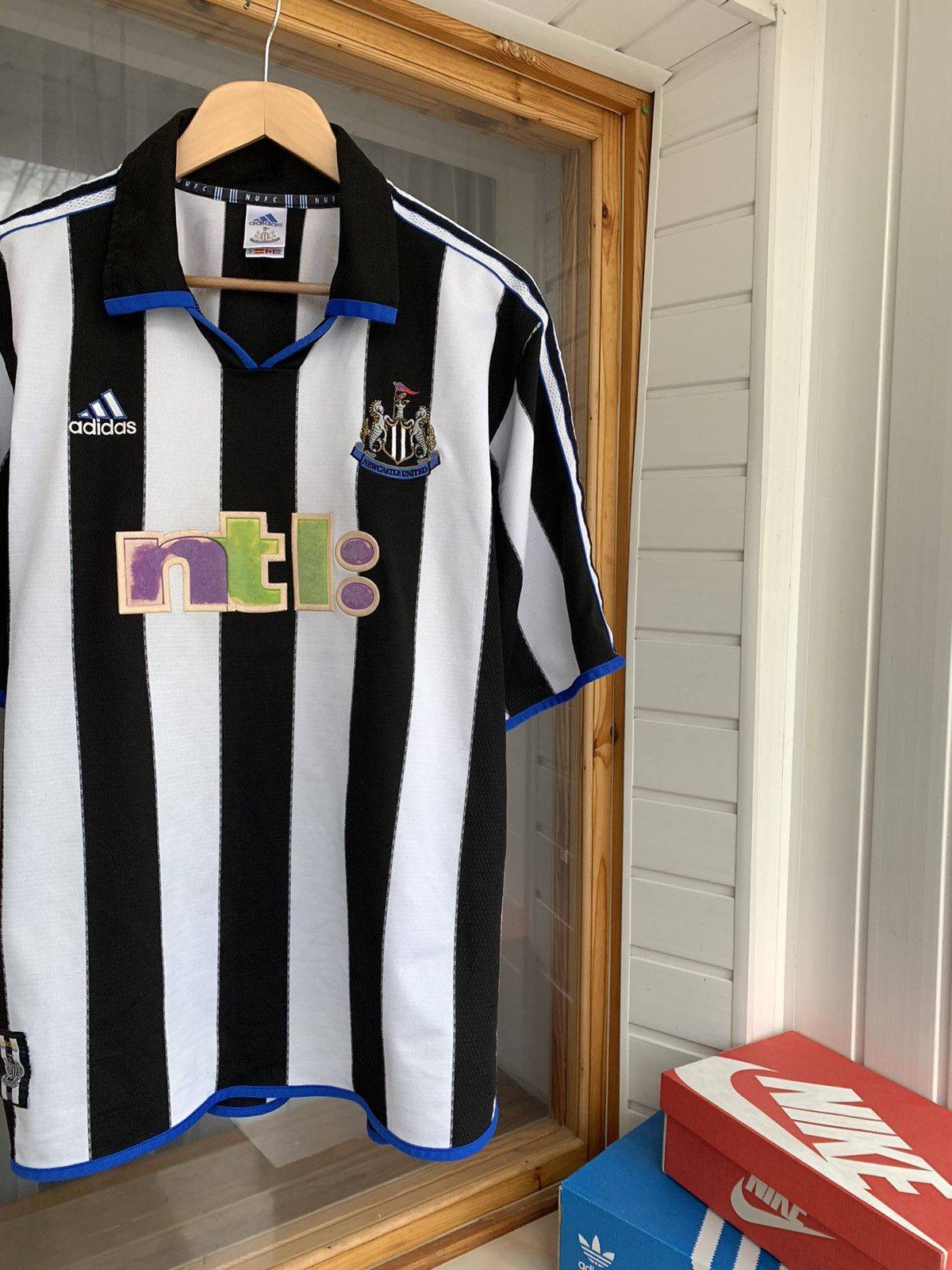 Vintage Adidas Newcastle United Vintage Jersey SHEARER 9 Size XL Size US XL / EU 56 / 4 - 2 Thumbnail
