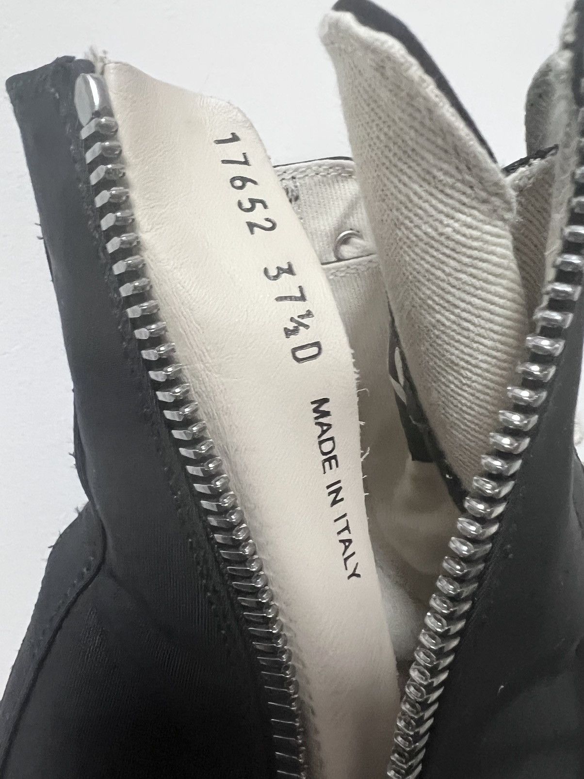 Rick Owens Drkshdw Rick owens ramones drkshdw high top sneakers sz37.5 Size US 7.5 / IT 37.5 - 8 Thumbnail