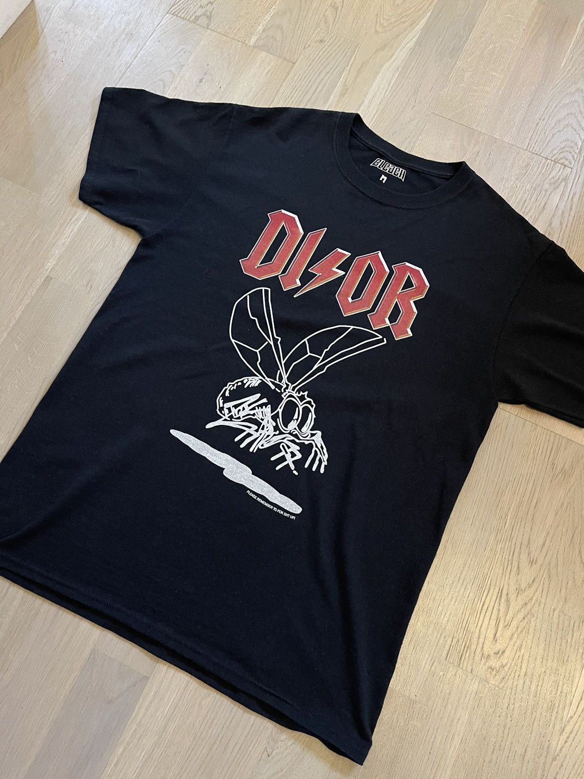 BLEACH GOODS tshirt see real sizes in photos by tape measure