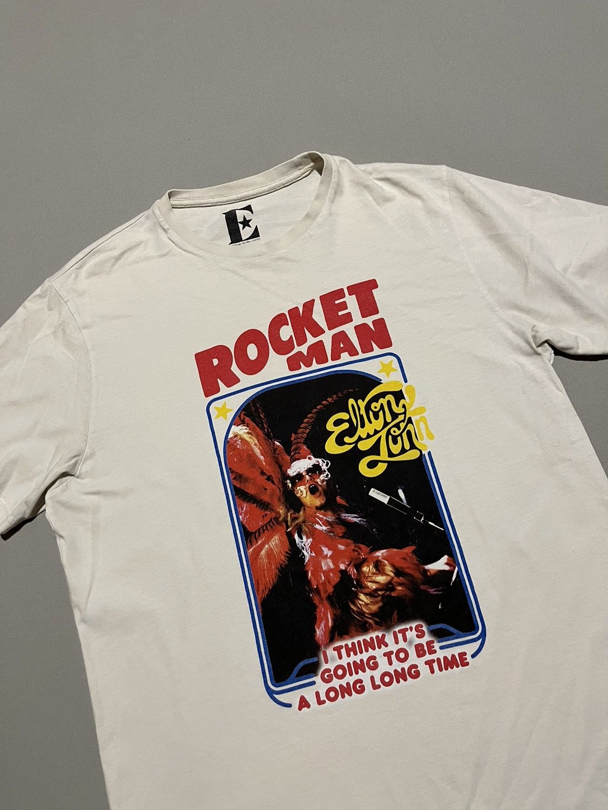 Band Tees Elton John Rocket Man White T-shirt Size US M / EU 48-50 / 2 - 5 Thumbnail