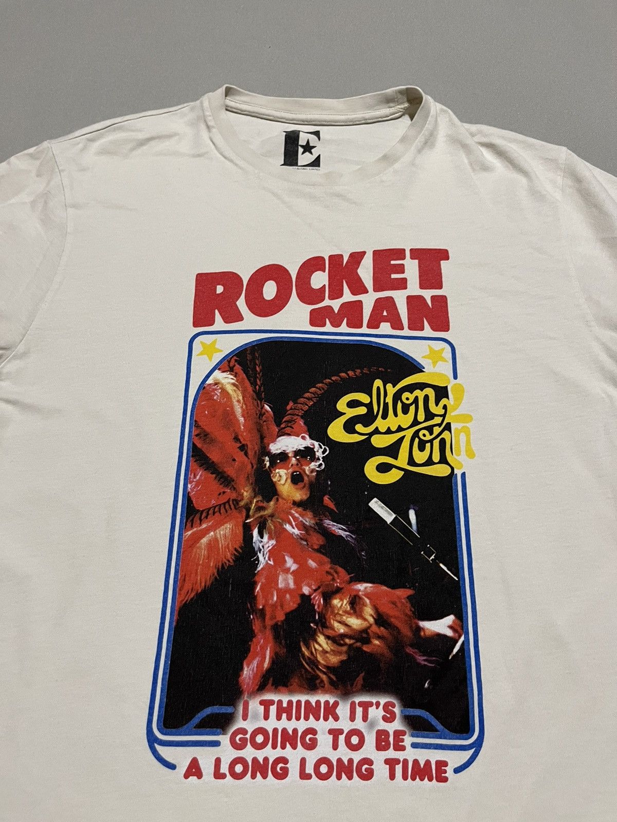 Band Tees Elton John Rocket Man White T-shirt Size US M / EU 48-50 / 2 - 2 Thumbnail