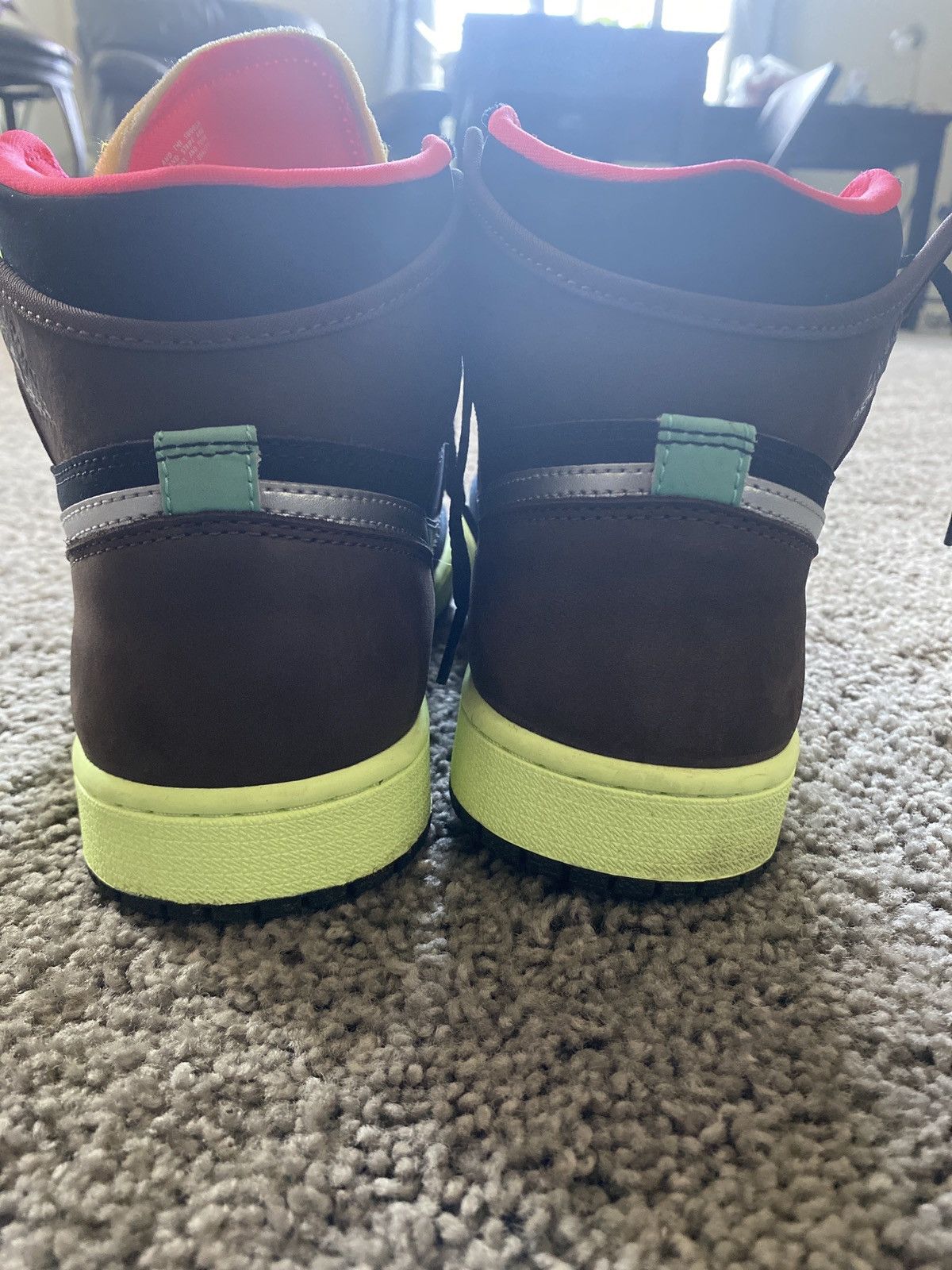 Jordan Brand × Nike Jordan 1 tokyo bio hack Size US 10 / EU 43 - 4 Thumbnail