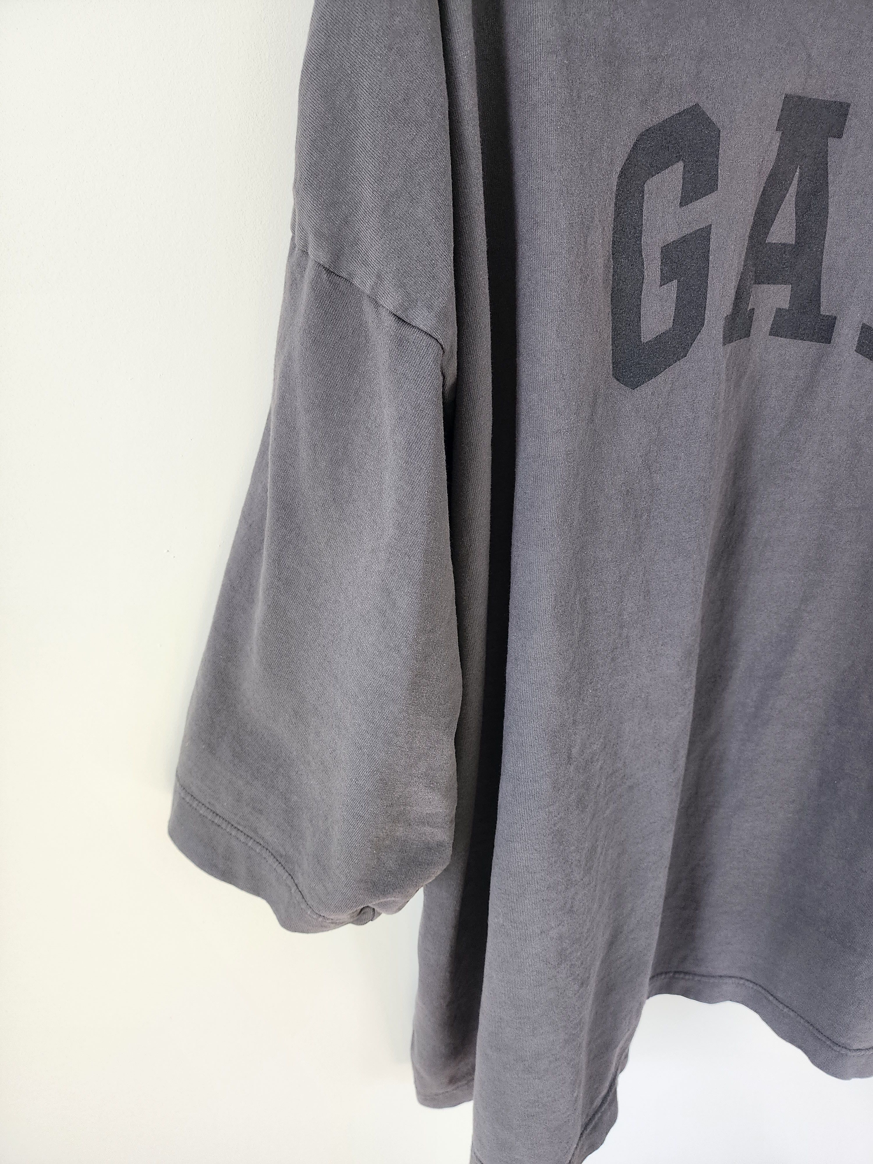 Gap Yeezy Gap Balenciaga Dove Gap Oversized Dove T-Shirt Size US XL / EU 56 / 4 - 4 Thumbnail