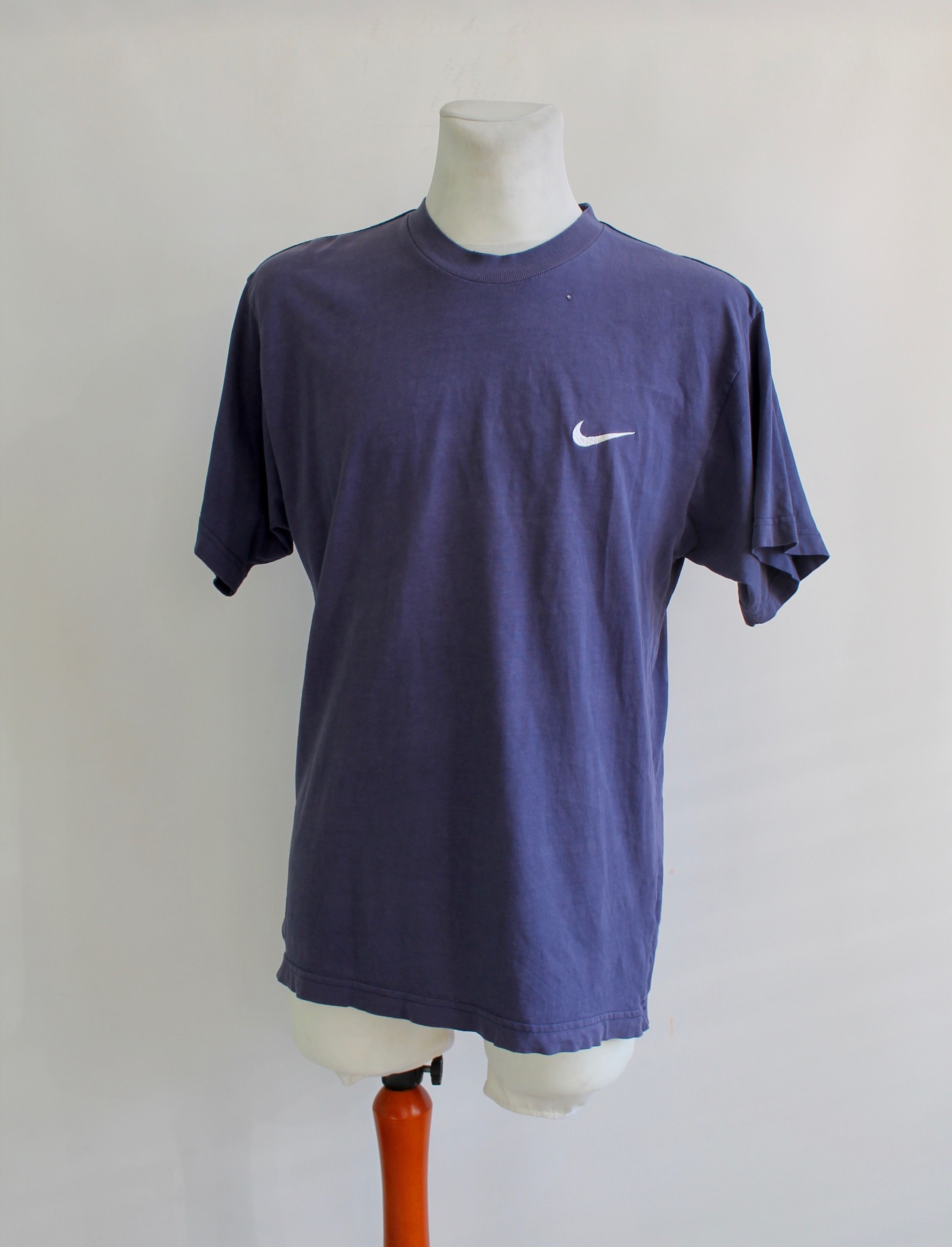 Nike 90's NIKE swoosh Vintage Trashed worn t shirt Tee Faded Blue Size US M / EU 48-50 / 2 - 2 Thumbnail