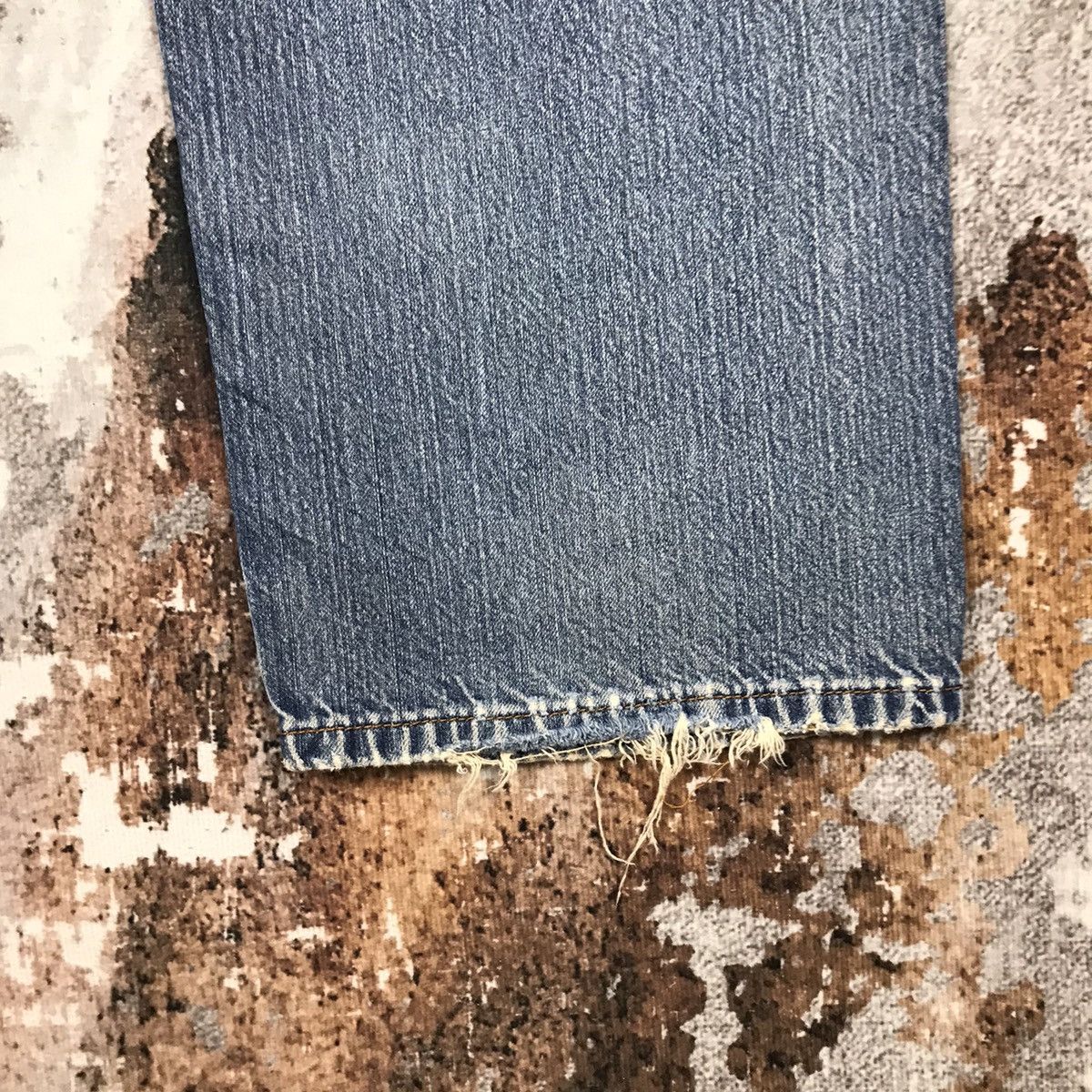 Levi's × Vintage Vintage Levis 559 Light Wash Distressed Denim Jeans Size US 37 - 18 Thumbnail