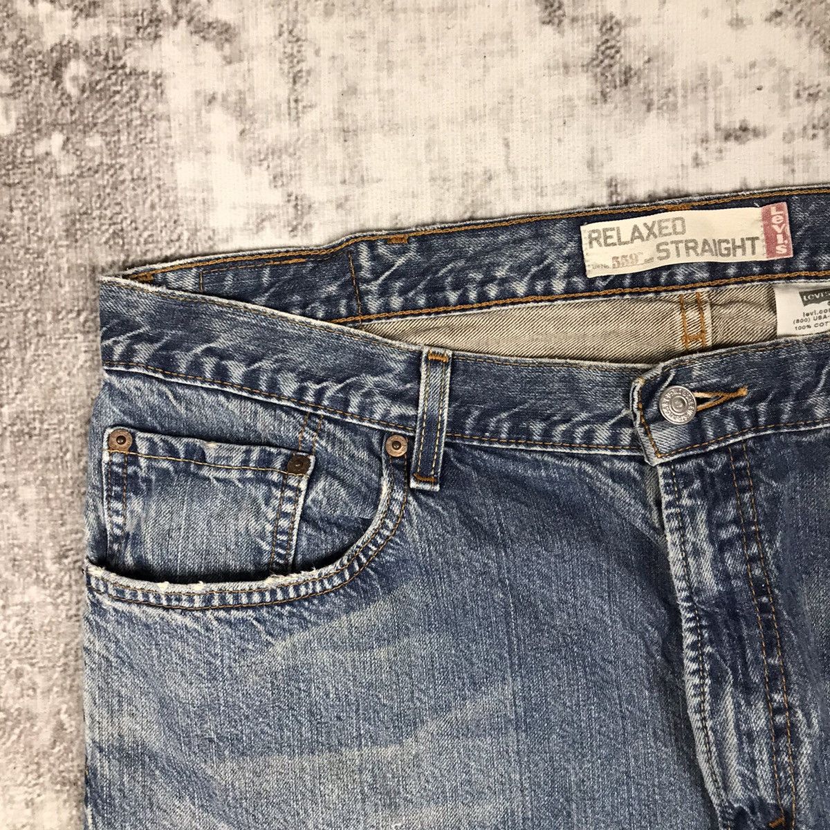 Levi's × Vintage Vintage Levis 559 Light Wash Distressed Denim Jeans Size US 37 - 4 Thumbnail