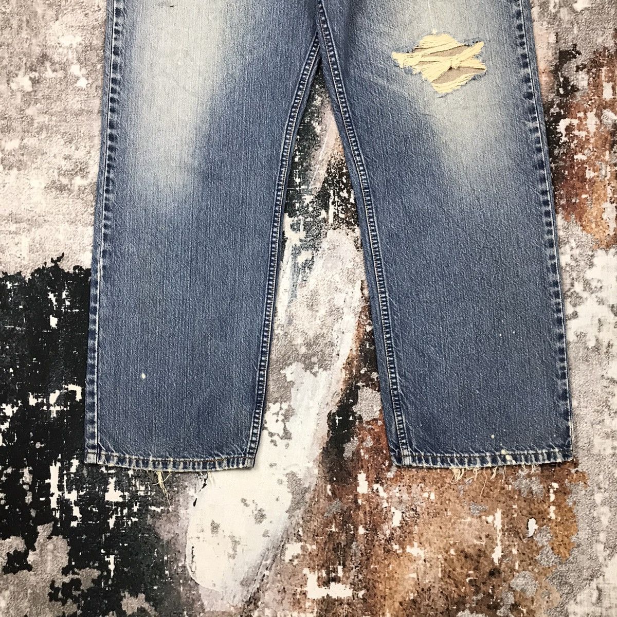 Levi's × Vintage Vintage Levis 559 Light Wash Distressed Denim Jeans Size US 37 - 7 Thumbnail