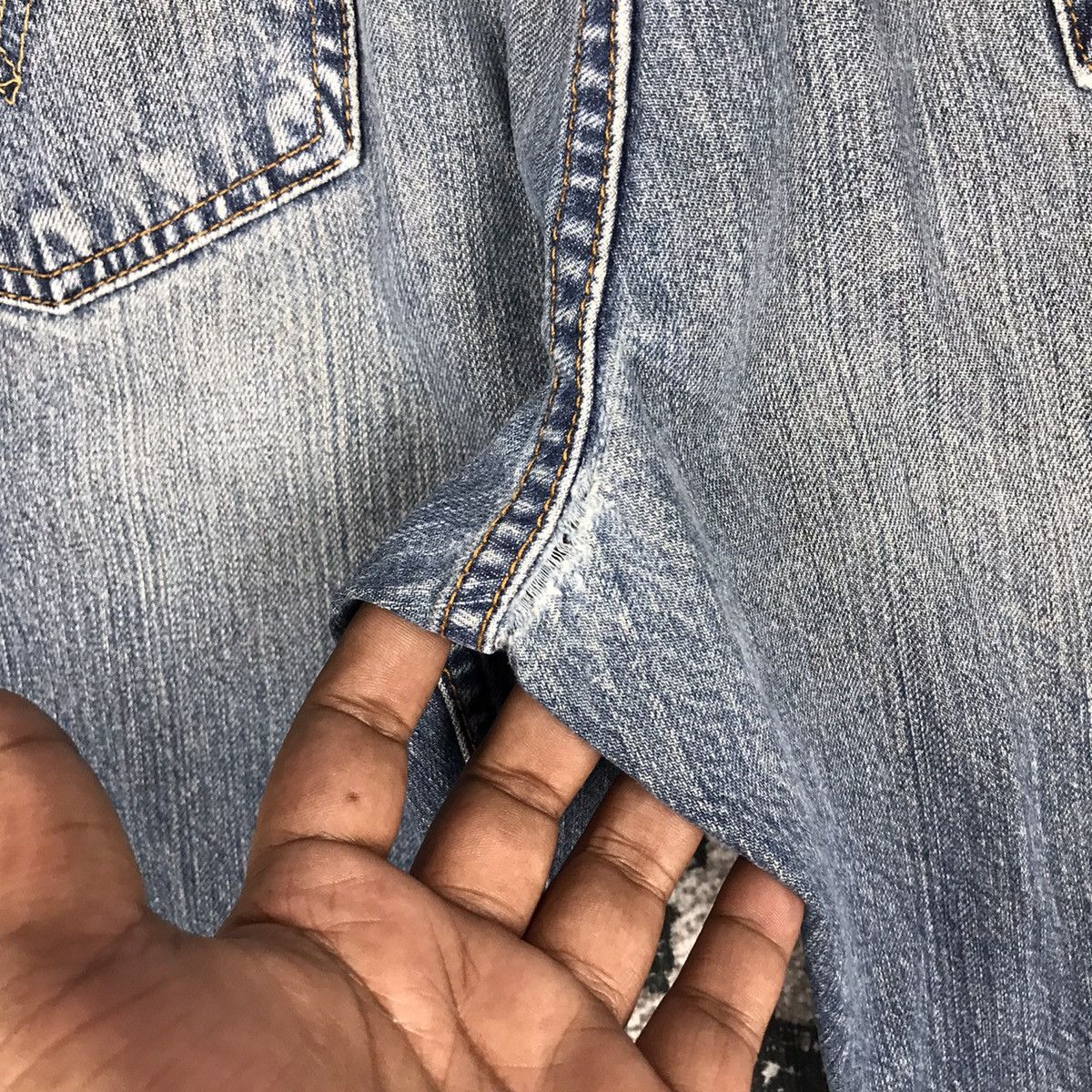 Levi's × Vintage Vintage Levis 559 Light Wash Distressed Denim Jeans Size US 37 - 15 Thumbnail