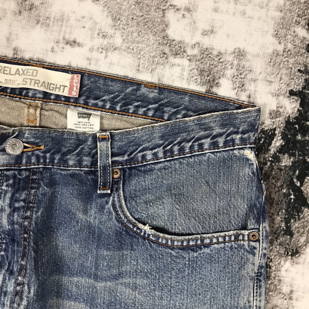 Levi's × Vintage Vintage Levis 559 Light Wash Distressed Denim Jeans Size US 37 - 5 Thumbnail