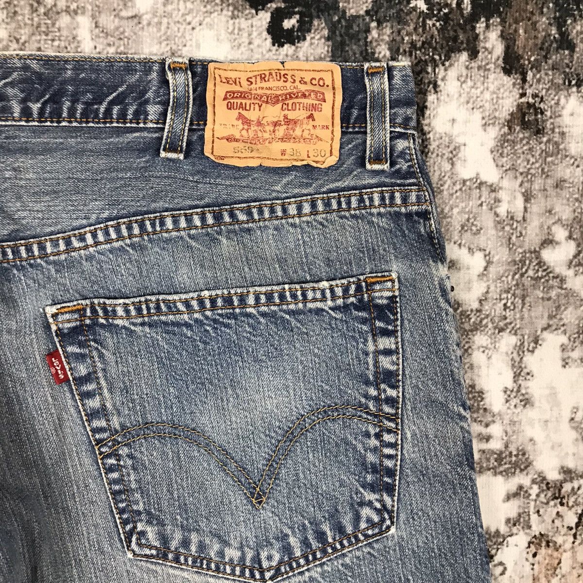 Levi's × Vintage Vintage Levis 559 Light Wash Distressed Denim Jeans Size US 37 - 14 Thumbnail